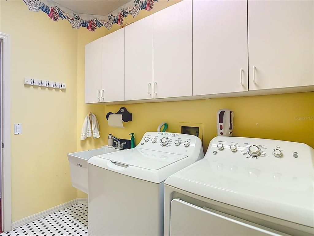 Lutz, Florida, 33549, United States, 4 Bedrooms Bedrooms, ,3 BathroomsBathrooms,Residential,For Sale,1906710