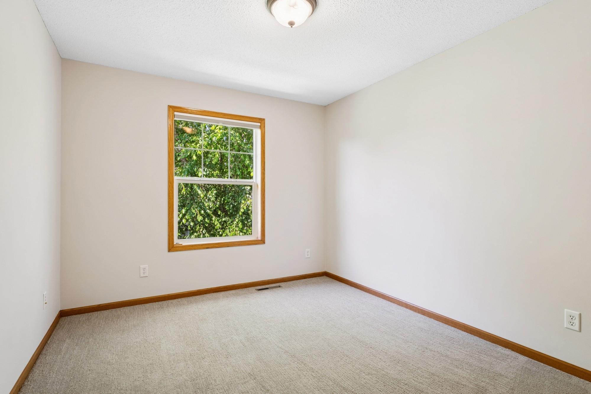 Woodbury, Minnesota, 55129, United States, 5 Bedrooms Bedrooms, ,3 BathroomsBathrooms,Residential,For Sale,1917665