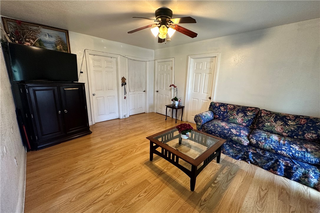 Los Angeles, California, 90047, United States, 3 Bedrooms Bedrooms, ,2 BathroomsBathrooms,Residential,For Sale,1980559