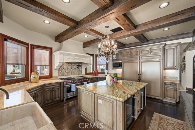 Long Beach, California, 90803, United States, 6 Bedrooms Bedrooms, ,8 BathroomsBathrooms,Residential,For Sale,1835519