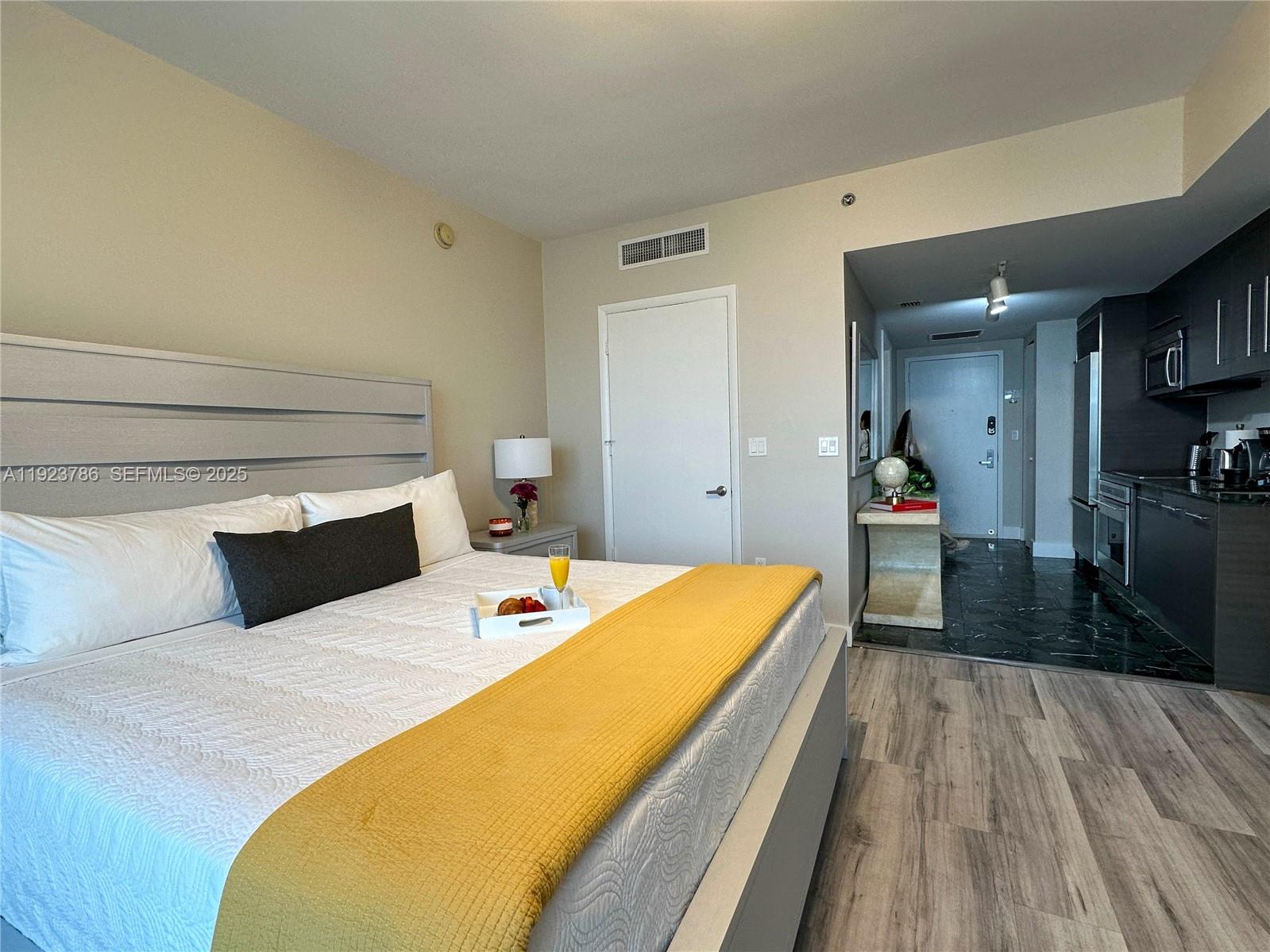 Miami, Florida, 33131, United States, ,1 BathroomBathrooms,Residential,For Sale,2000596