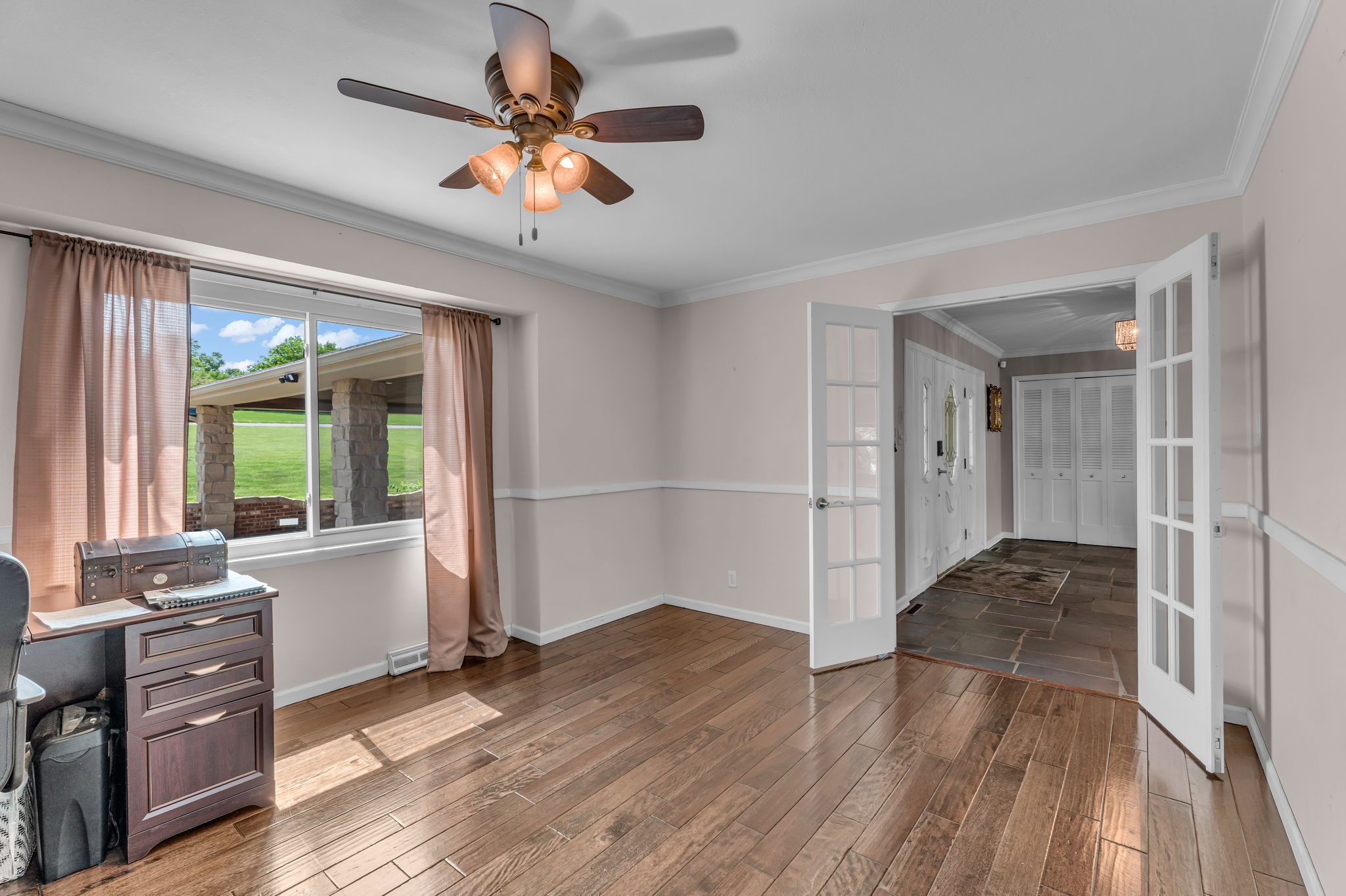 Topeka, Kansas, 66615, United States, 4 Bedrooms Bedrooms, ,8 BathroomsBathrooms,Residential,For Sale,1848877