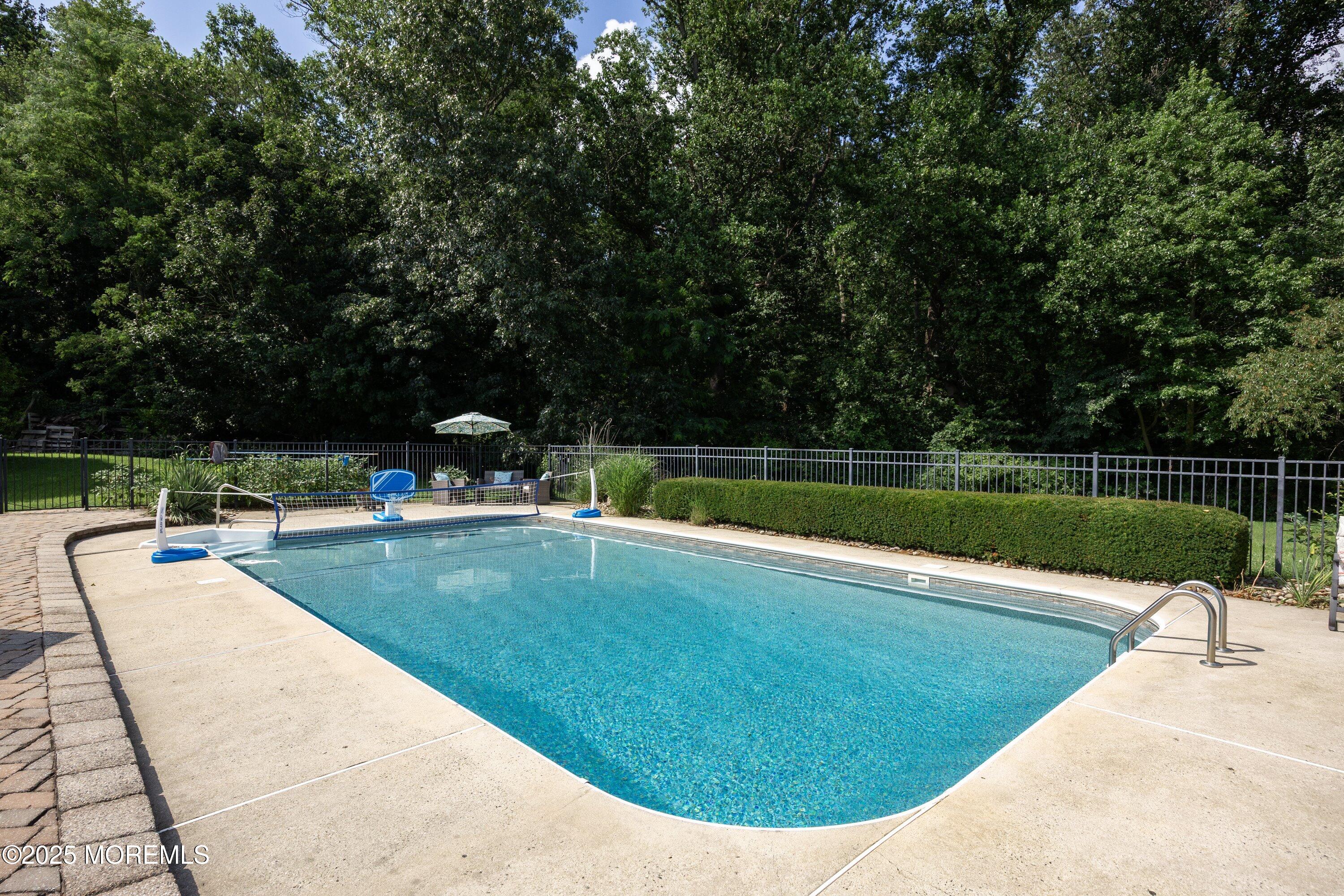 Cream Ridge, New Jersey, 08514, United States, 4 Bedrooms Bedrooms, ,3 BathroomsBathrooms,Residential,For Sale,1904272