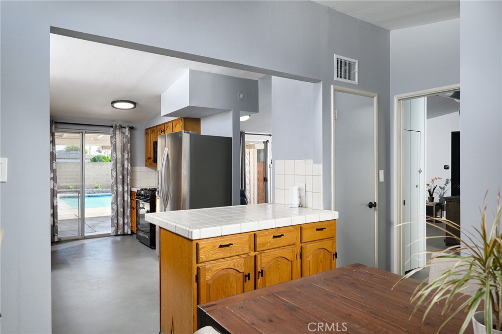 Garden Grove, California, 92841, United States, 4 Bedrooms Bedrooms, ,2 BathroomsBathrooms,Residential,For Sale,1846851