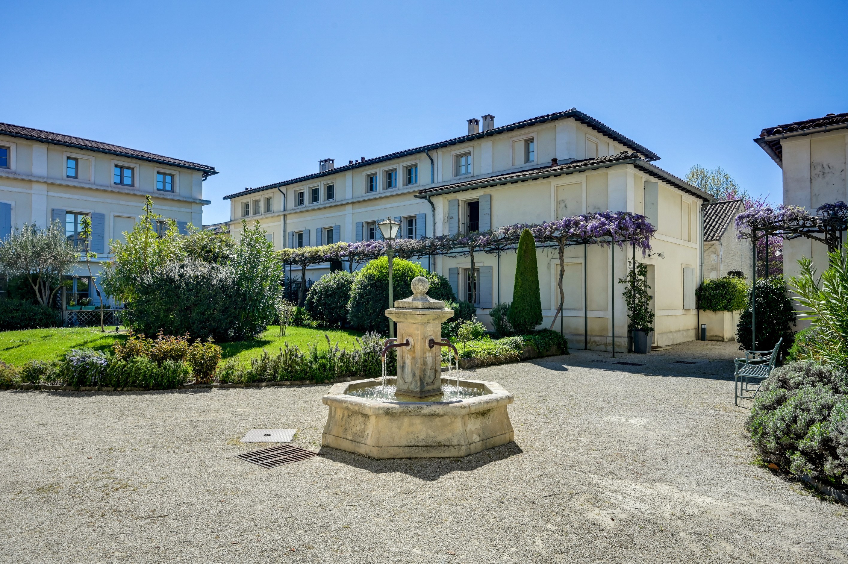  Saint-Rémy-de-Provence – Private residence within walking distance of the villa… - 物件實景