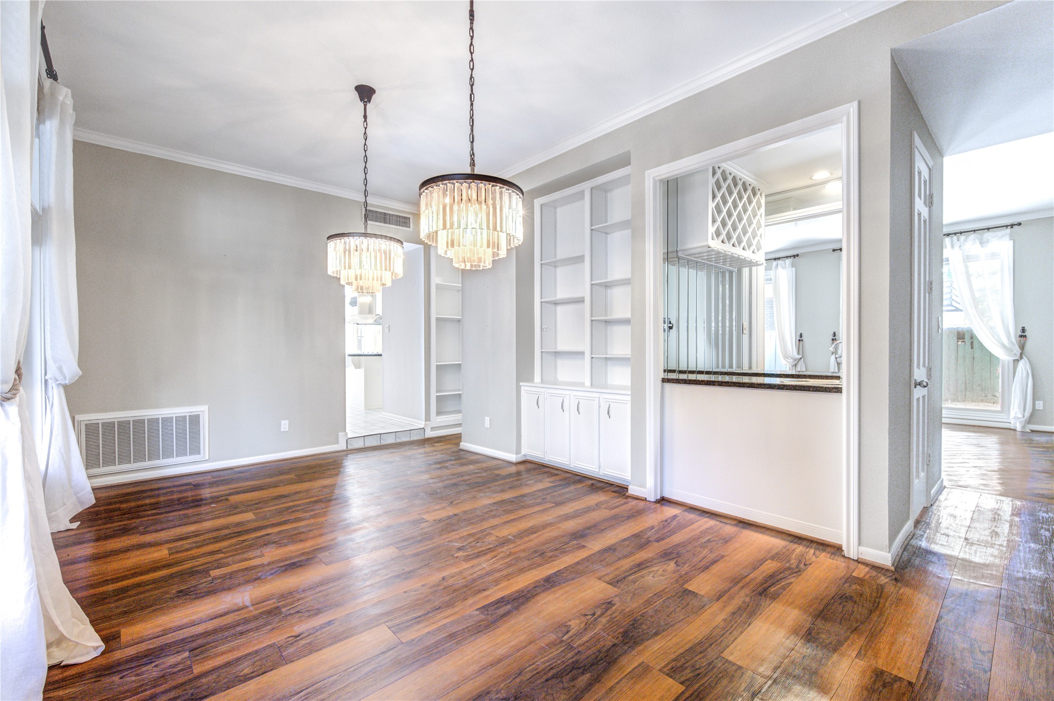  2524 Nantucket Drive B - 物件實景