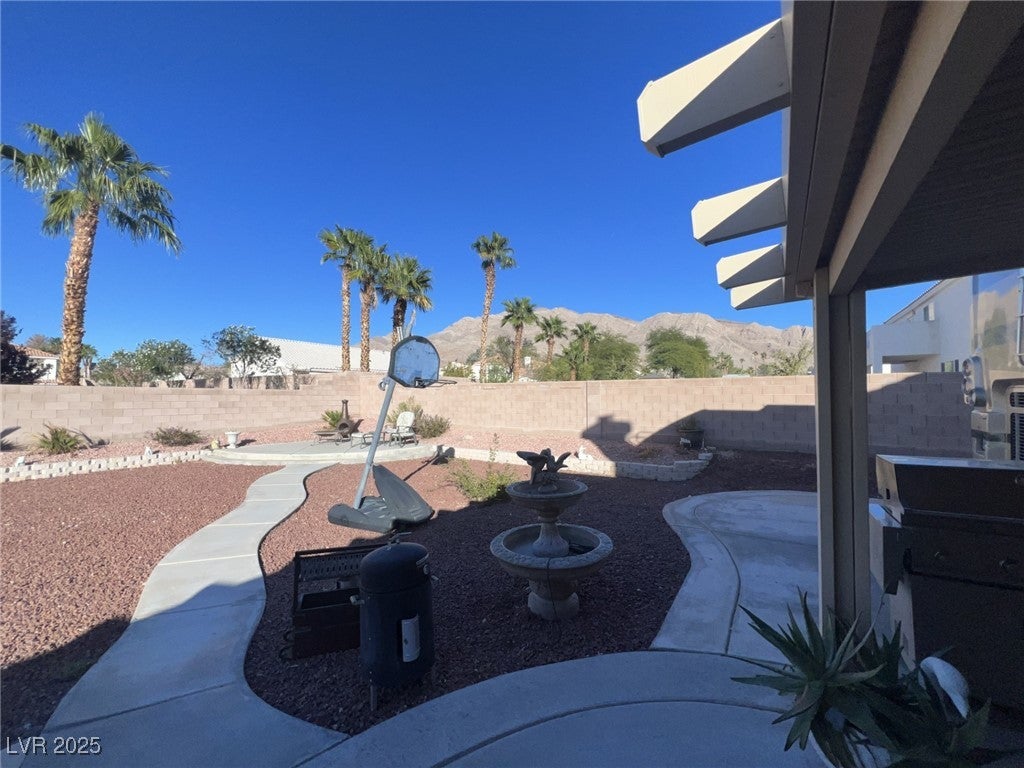 Las Vegas, Nevada, 89110, United States, 3 Bedrooms Bedrooms, ,3 BathroomsBathrooms,Residential,For Sale,1985755