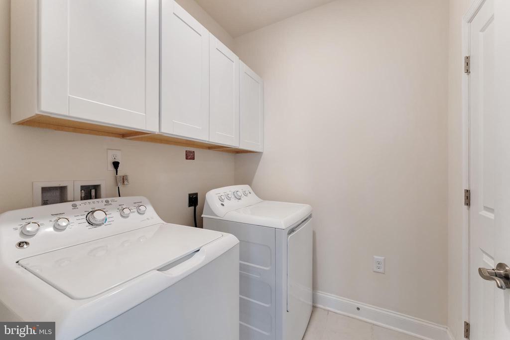 Ashburn, Virginia, 20148, United States, 3 Bedrooms Bedrooms, ,2 BathroomsBathrooms,Residential,For Sale,1977390