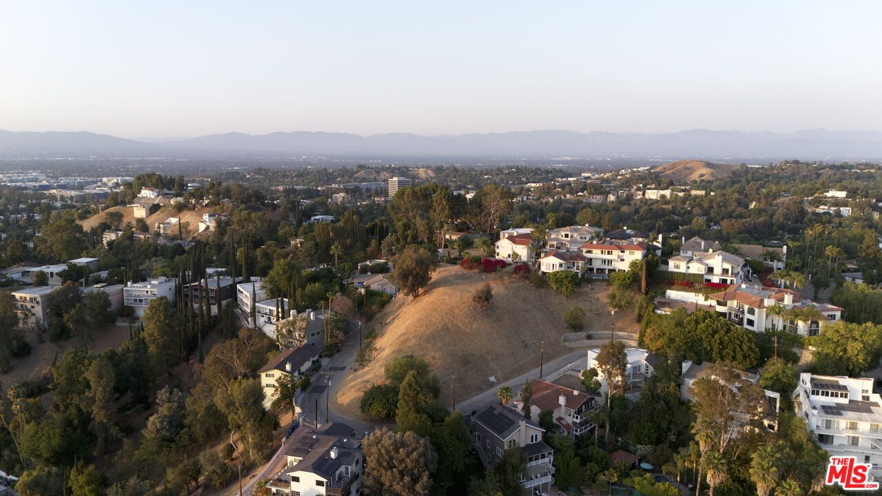 Woodland Hills, California, 91364, United States, ,Land,For Sale,1876218