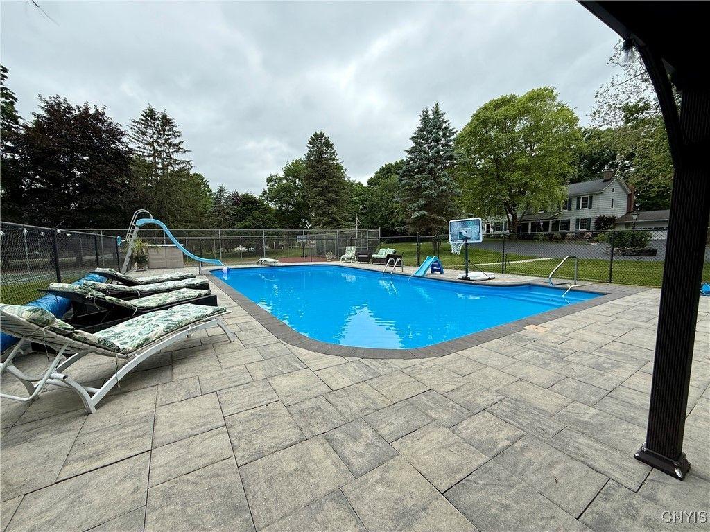 Fayetteville, New York, 13066, United States, 5 Bedrooms Bedrooms, ,3 BathroomsBathrooms,Residential,For Sale,1868500