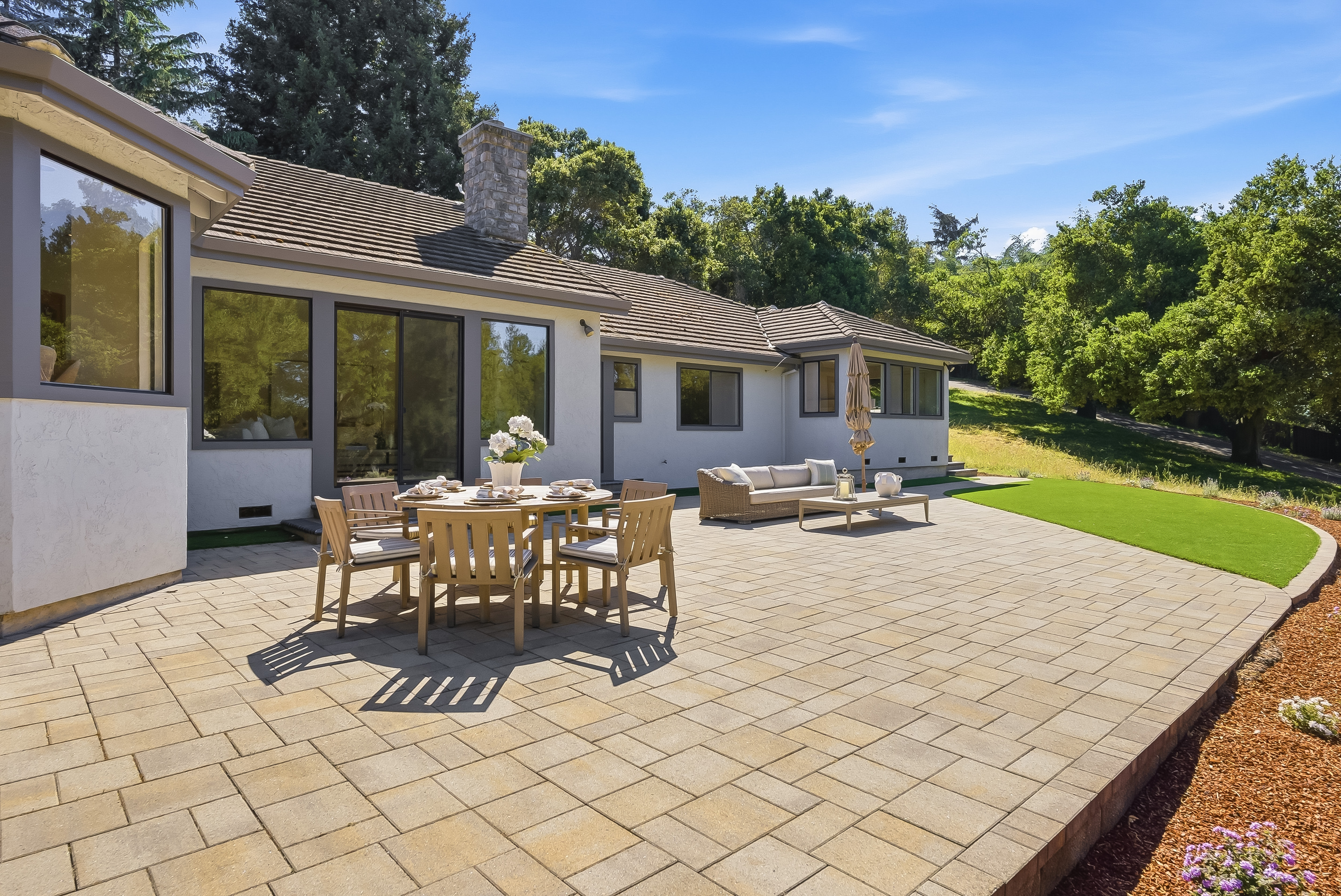  More Than 2.7 Acres of Privacy and Potential with Palo Alto Schools - 物件實景