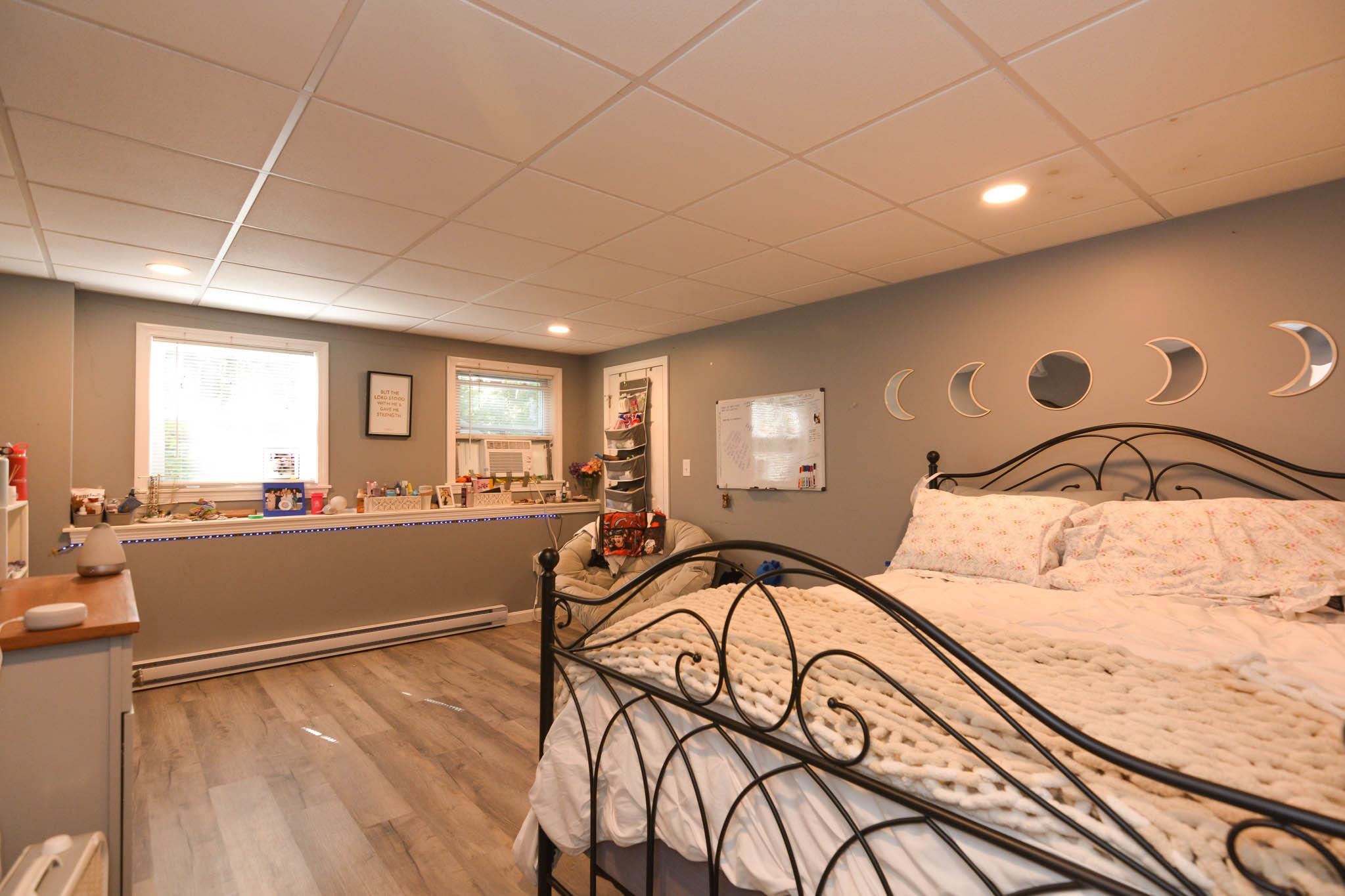 Litchfield, New Hampshire, 03054, United States, 3 Bedrooms Bedrooms, ,1 BathroomBathrooms,Residential,For Sale,1948760