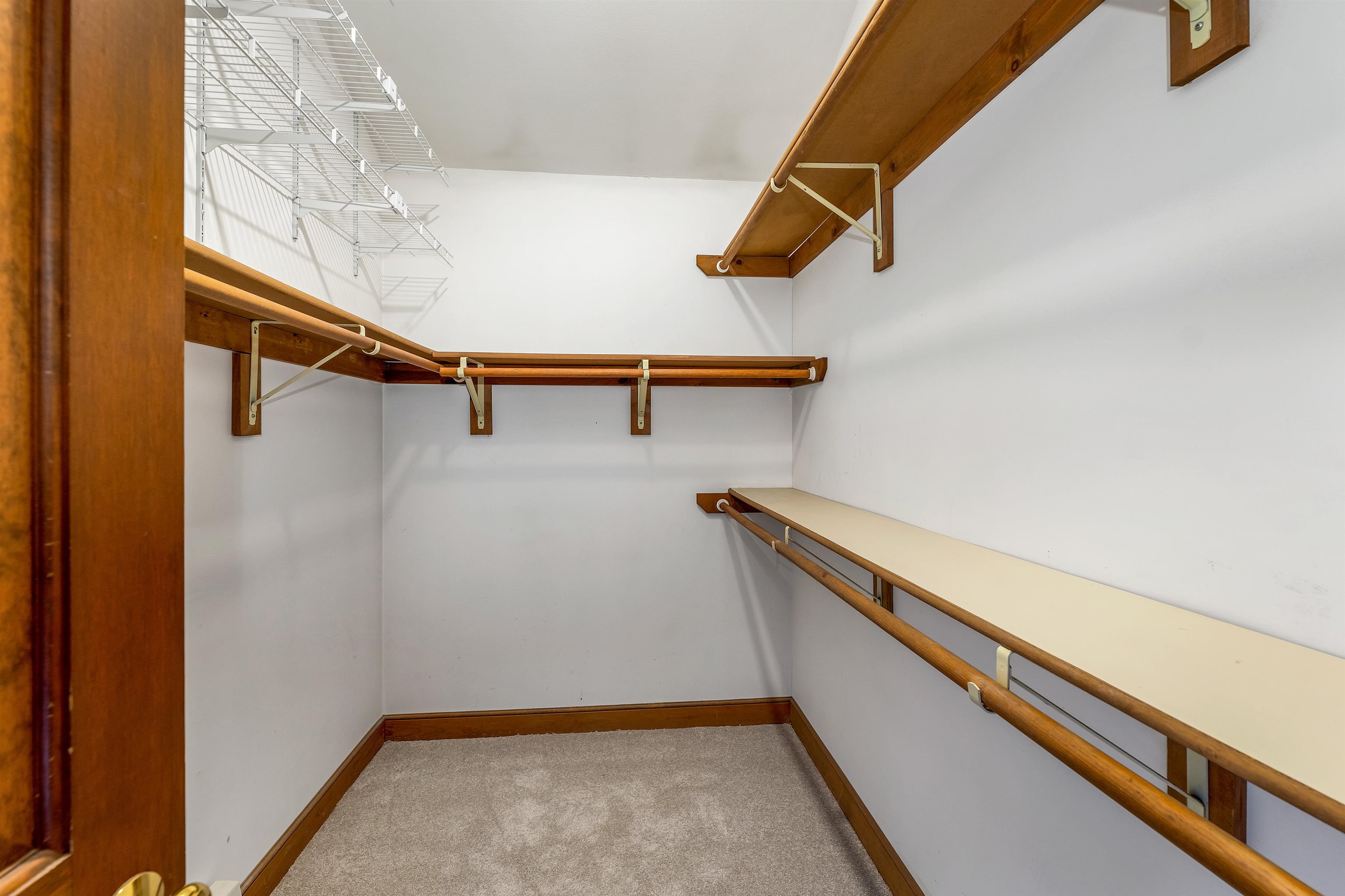 Salem, New Hampshire, 03079, United States, 4 Bedrooms Bedrooms, ,3 BathroomsBathrooms,Residential,For Sale,1924939