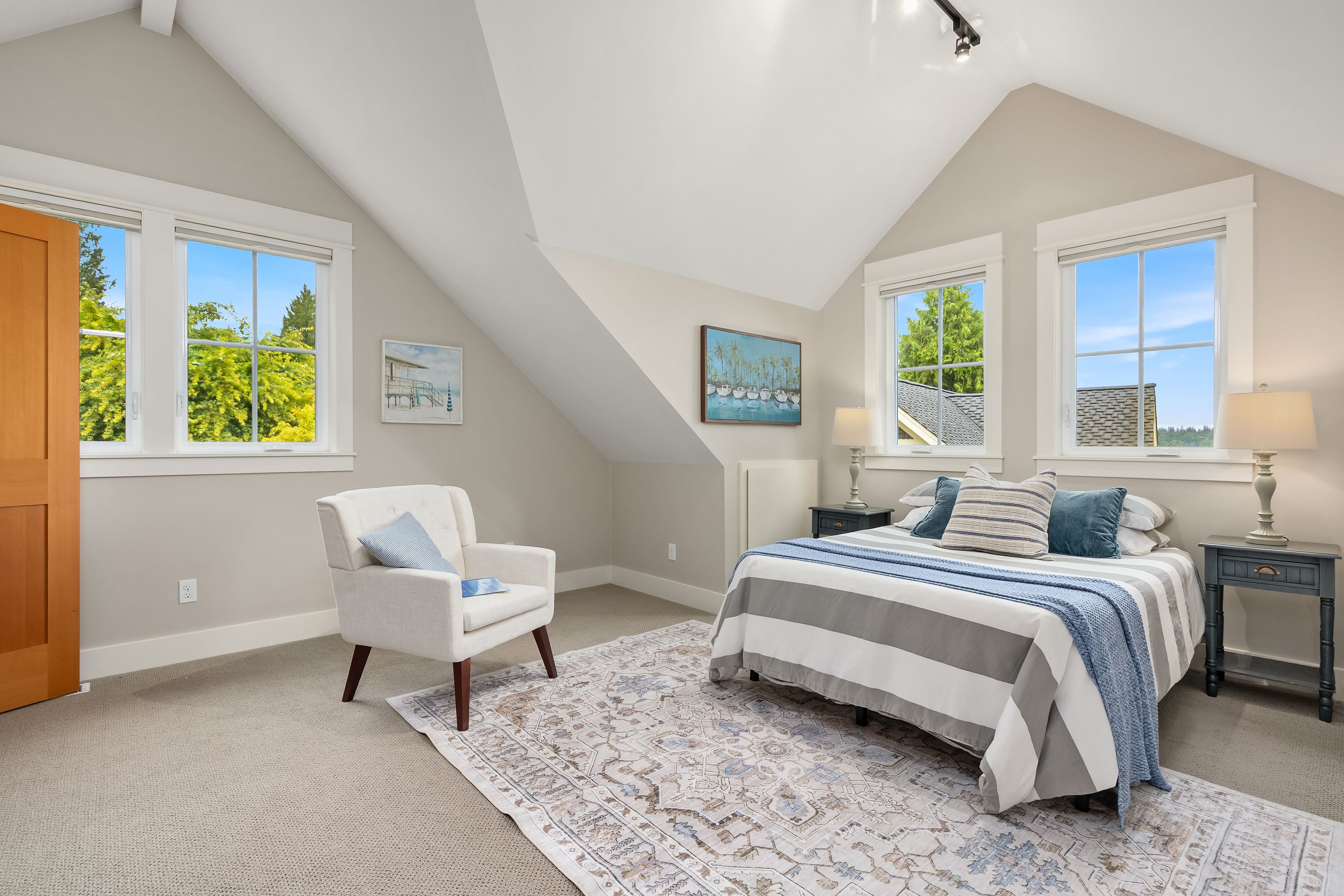  4548 Island Avenue NE, Bainbridge Island, WA 98110 - 物件實景