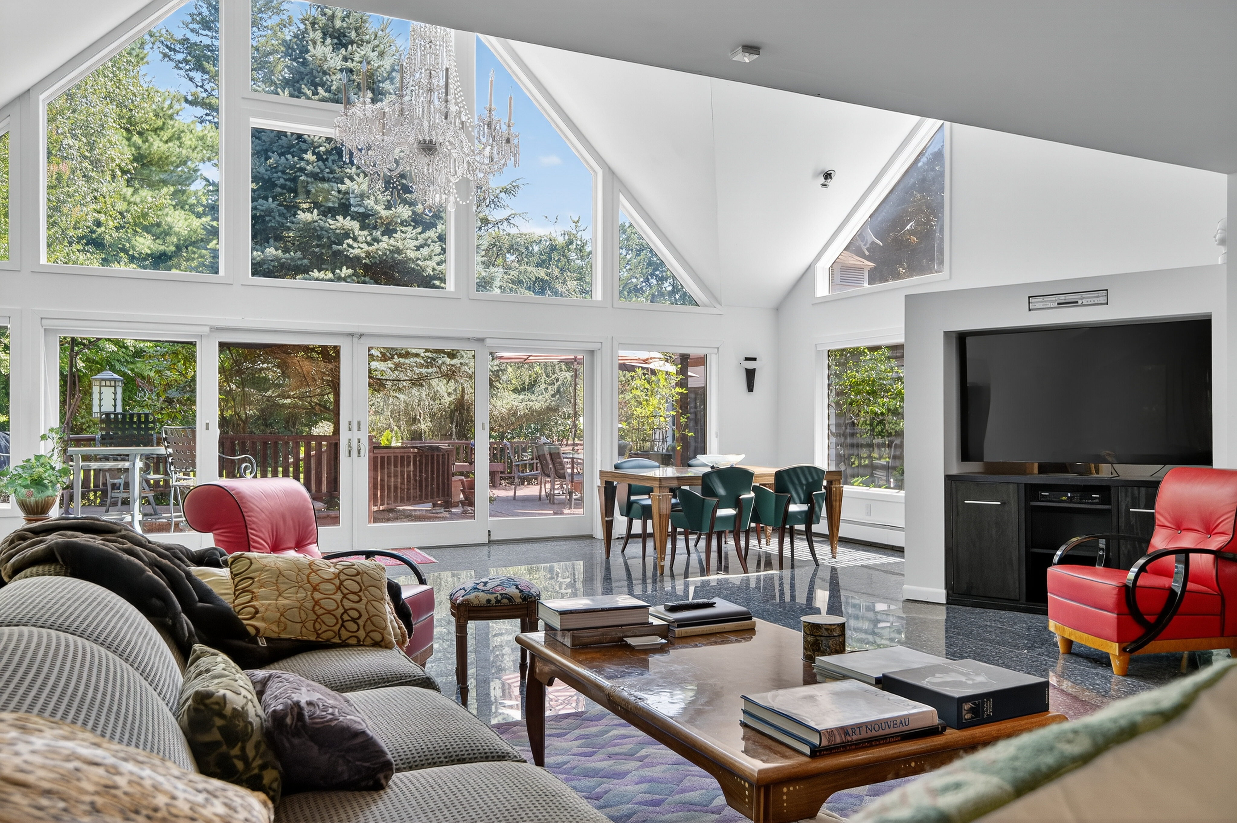 9 Applegreen Drive, Old Westbury, NY 11568 - 物件實景