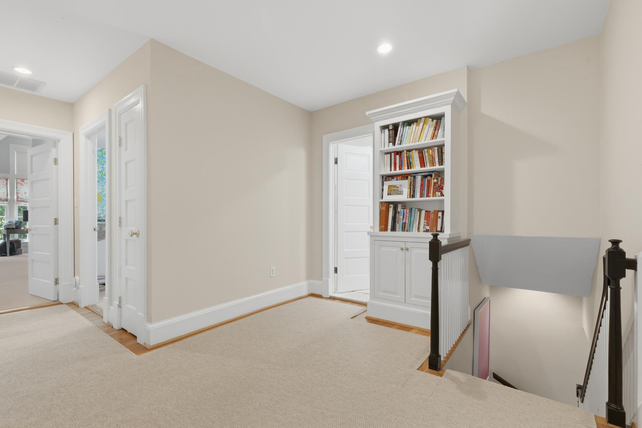  4310 Cathedral Avenue NW, Washington, DC, 20016 - 物件實景