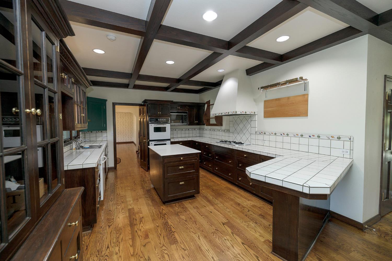 Turlock, California, 95380, United States, 4 Bedrooms Bedrooms, ,5 BathroomsBathrooms,Residential,For Sale,1992358