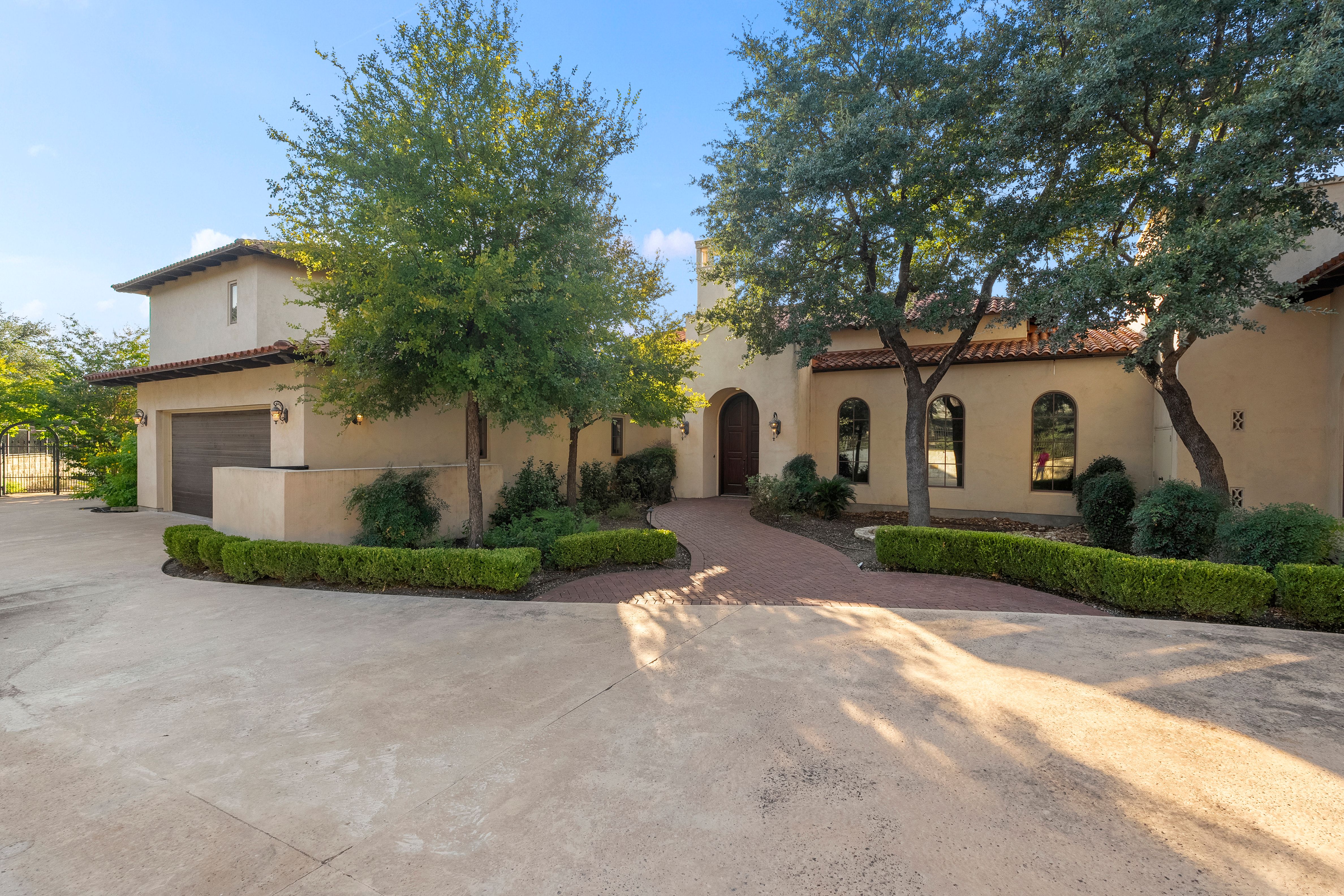  Mediterranean Style Estate in The Dominion - 物件實景