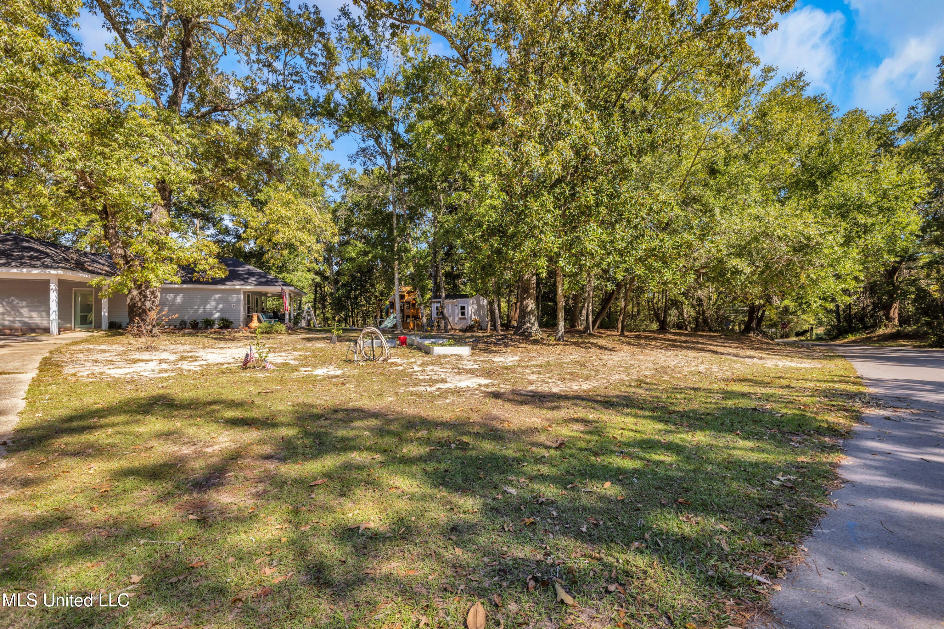 Gautier, Mississippi, 39553, United States, 4 Bedrooms Bedrooms, ,4 BathroomsBathrooms,Residential,For Sale,1989936