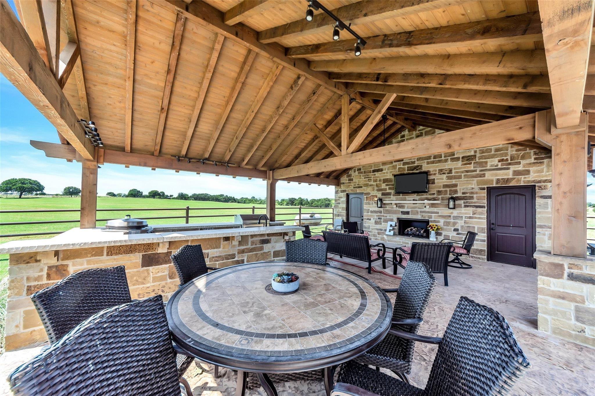 Boyd, Texas, 76023, United States, 4 Bedrooms Bedrooms, ,4 BathroomsBathrooms,Residential,For Sale,1981512