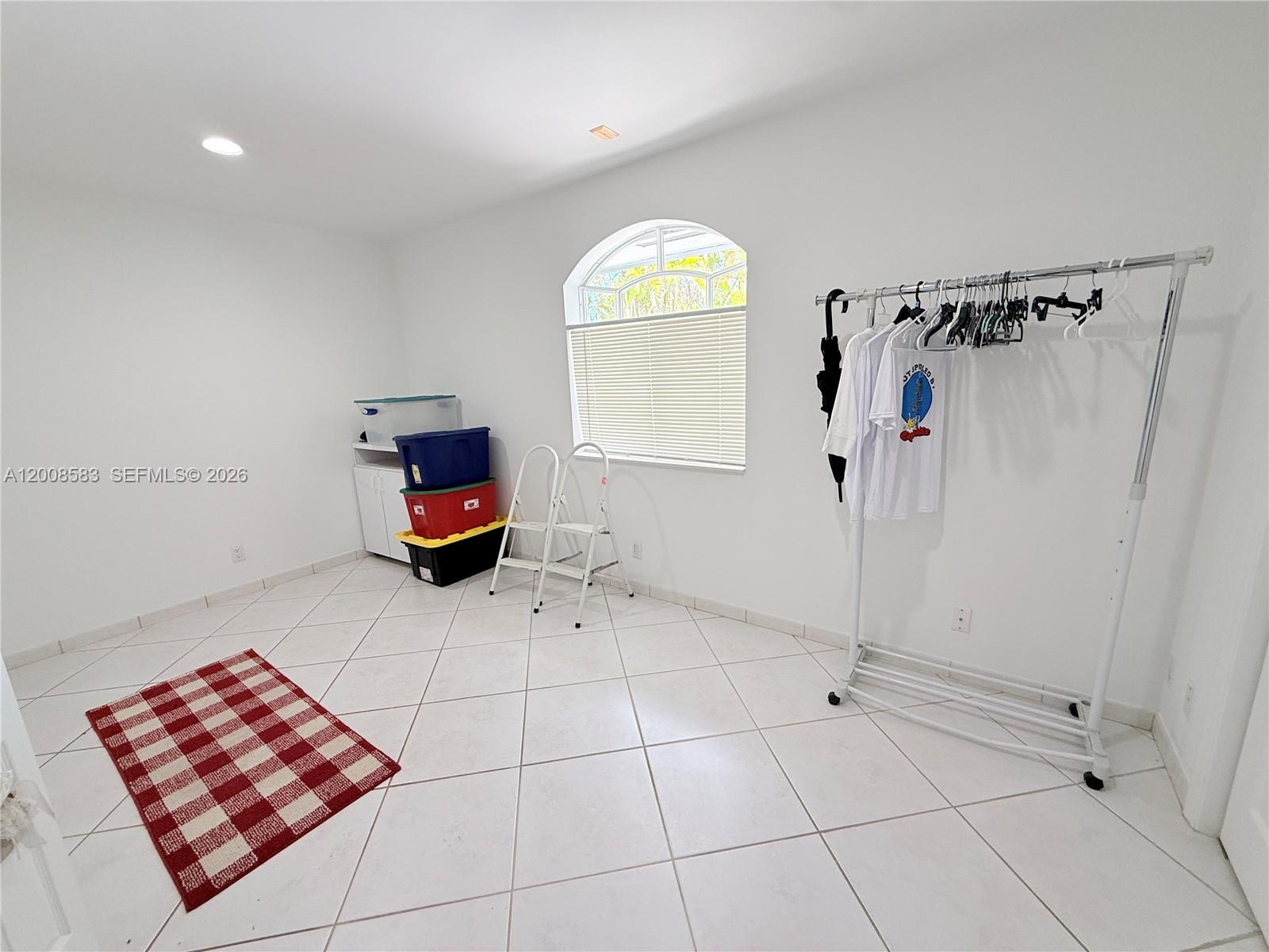 Miami, Florida, 33175, United States, 5 Bedrooms Bedrooms, ,3 BathroomsBathrooms,Residential,For Sale,2040426
