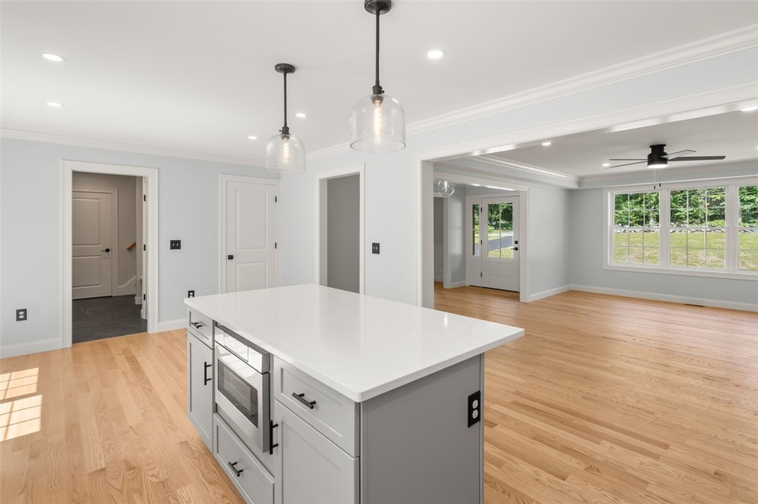 Cumberland, Rhode Island, 02864, United States, 3 Bedrooms Bedrooms, ,3 BathroomsBathrooms,Residential,For Sale,1991986