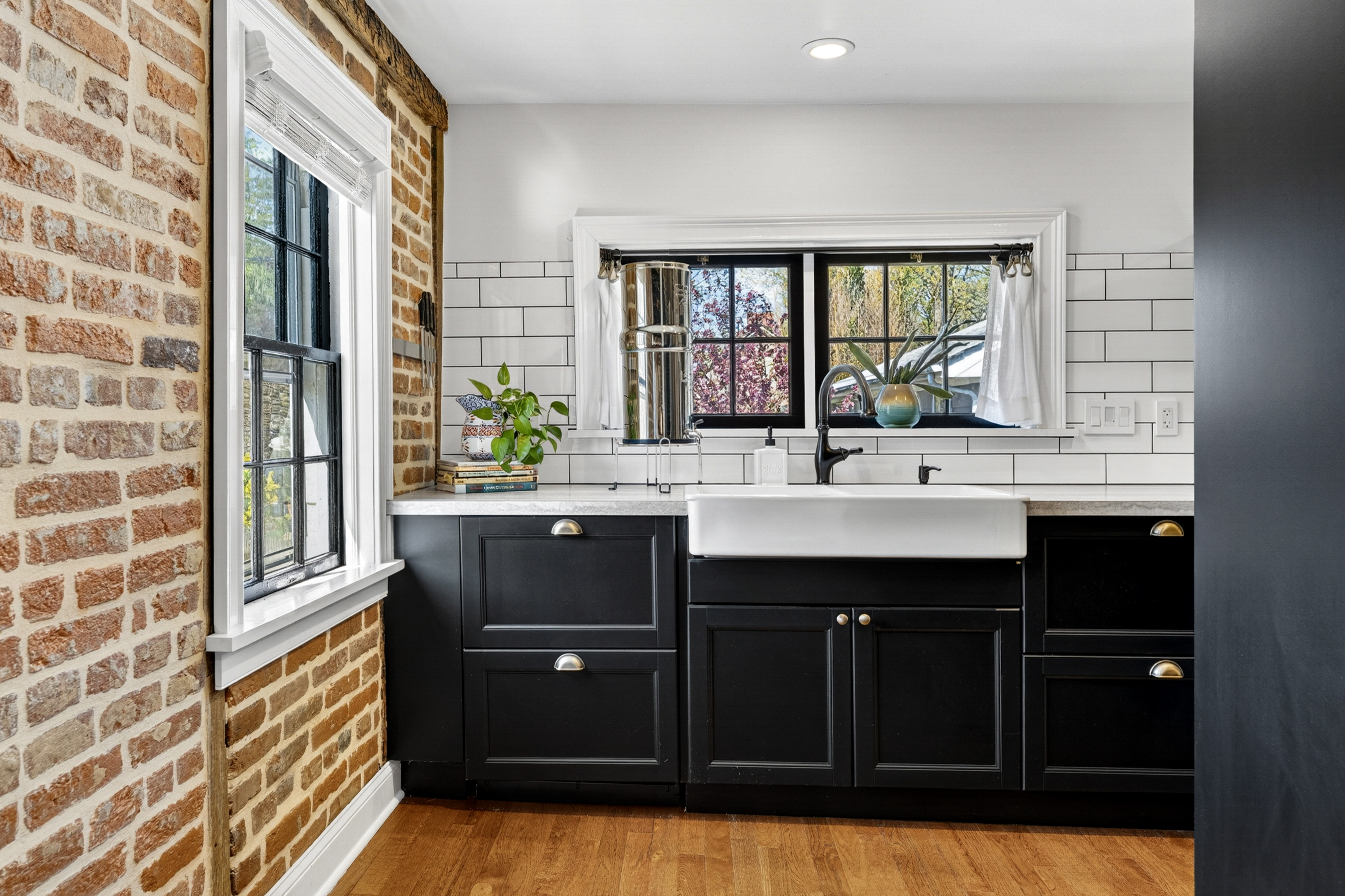  301 E German Street, Shepherdstown, WV, 25443 - 物件實景