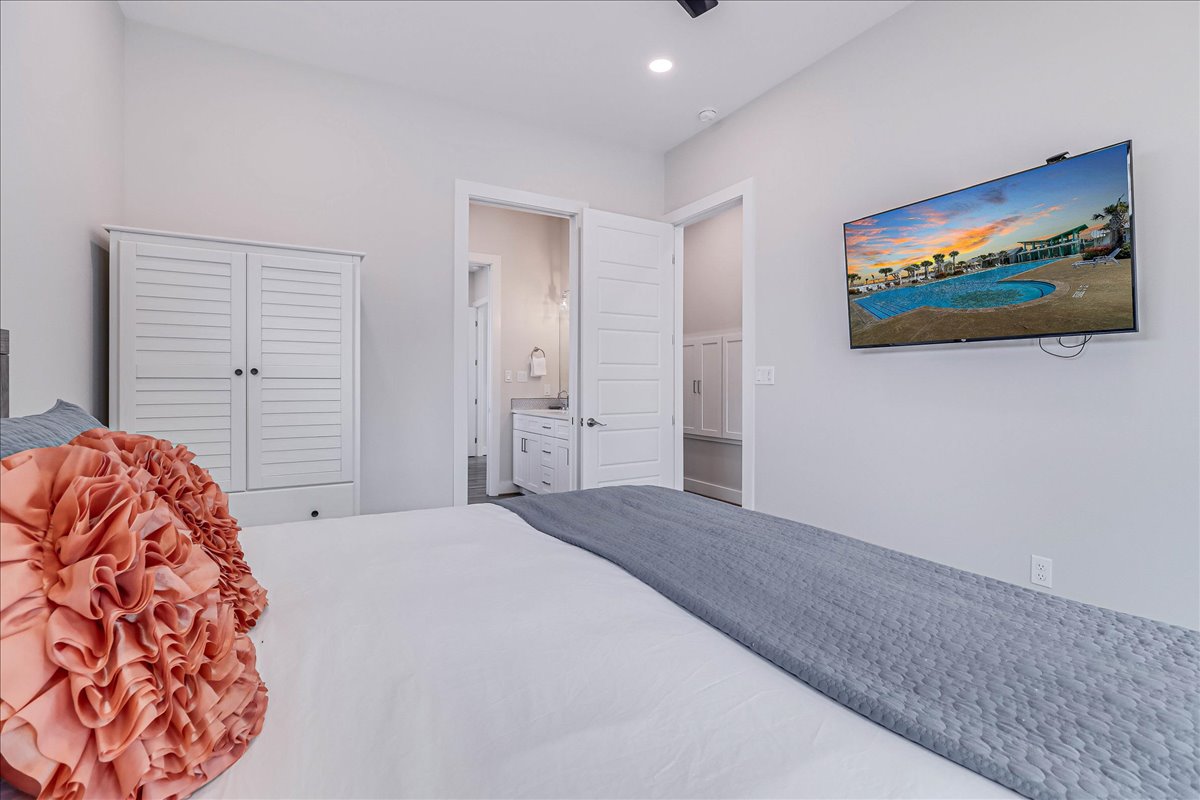 Port Aransas, Texas, 78373, United States, 3 Bedrooms Bedrooms, ,3 BathroomsBathrooms,Residential,For Sale,1979271