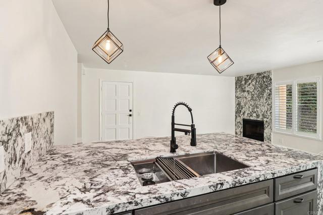 La Jolla, California, 92037, United States, 2 Bedrooms Bedrooms, ,3 BathroomsBathrooms,Residential,For Sale,2001481