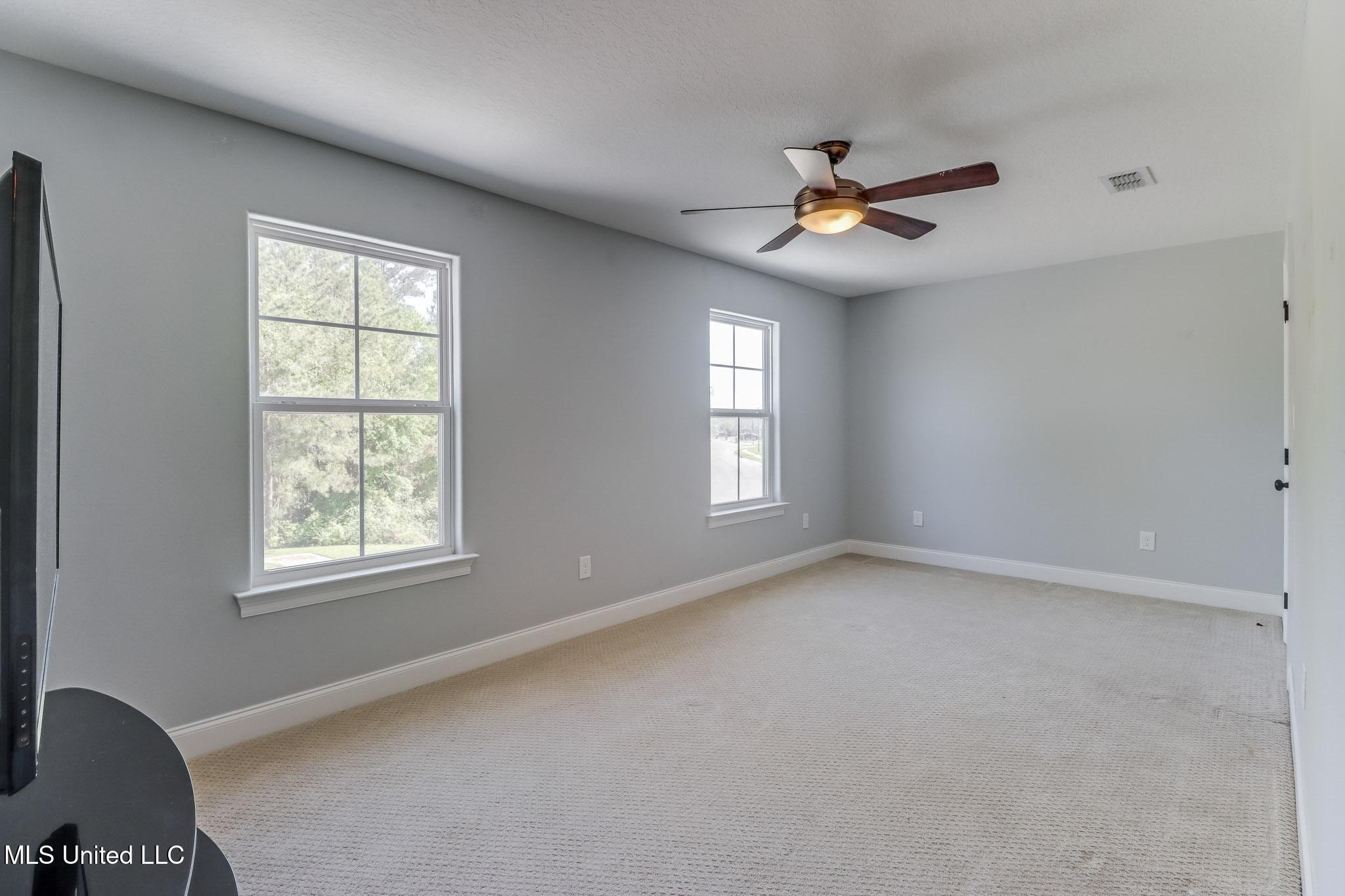 Biloxi, Mississippi, 39532, United States, 6 Bedrooms Bedrooms, ,3 BathroomsBathrooms,Residential,For Sale,1931877
