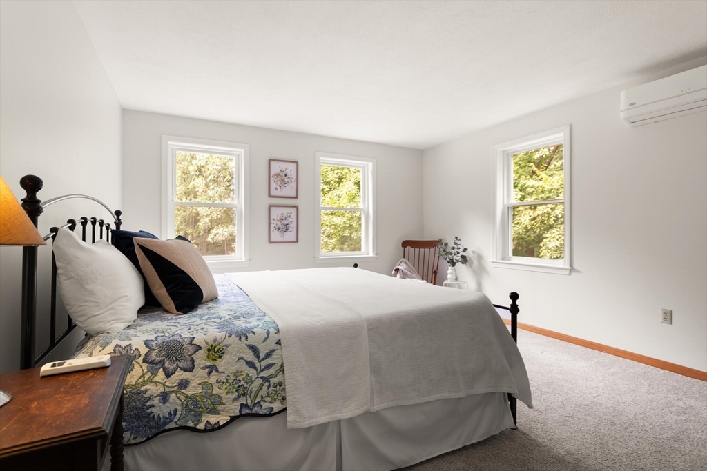 Pepperell, Massachusetts, 01463, United States, 4 Bedrooms Bedrooms, ,4 BathroomsBathrooms,Residential,For Sale,1925594