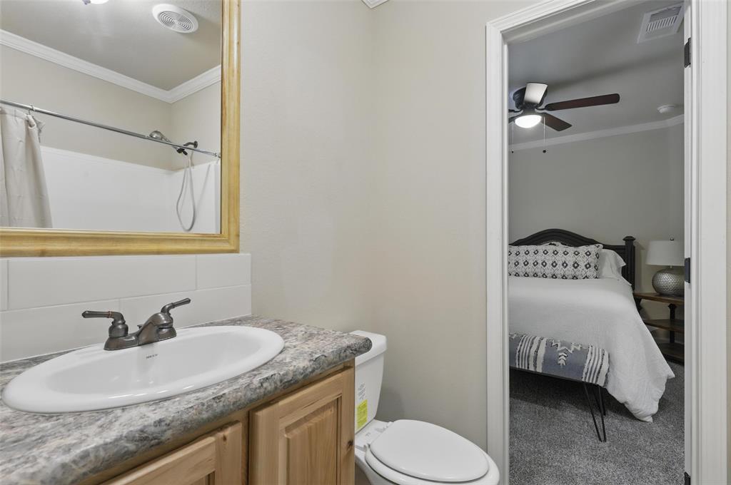 Weatherford, Texas, 76087, United States, 4 Bedrooms Bedrooms, ,3 BathroomsBathrooms,Residential,For Sale,1787575