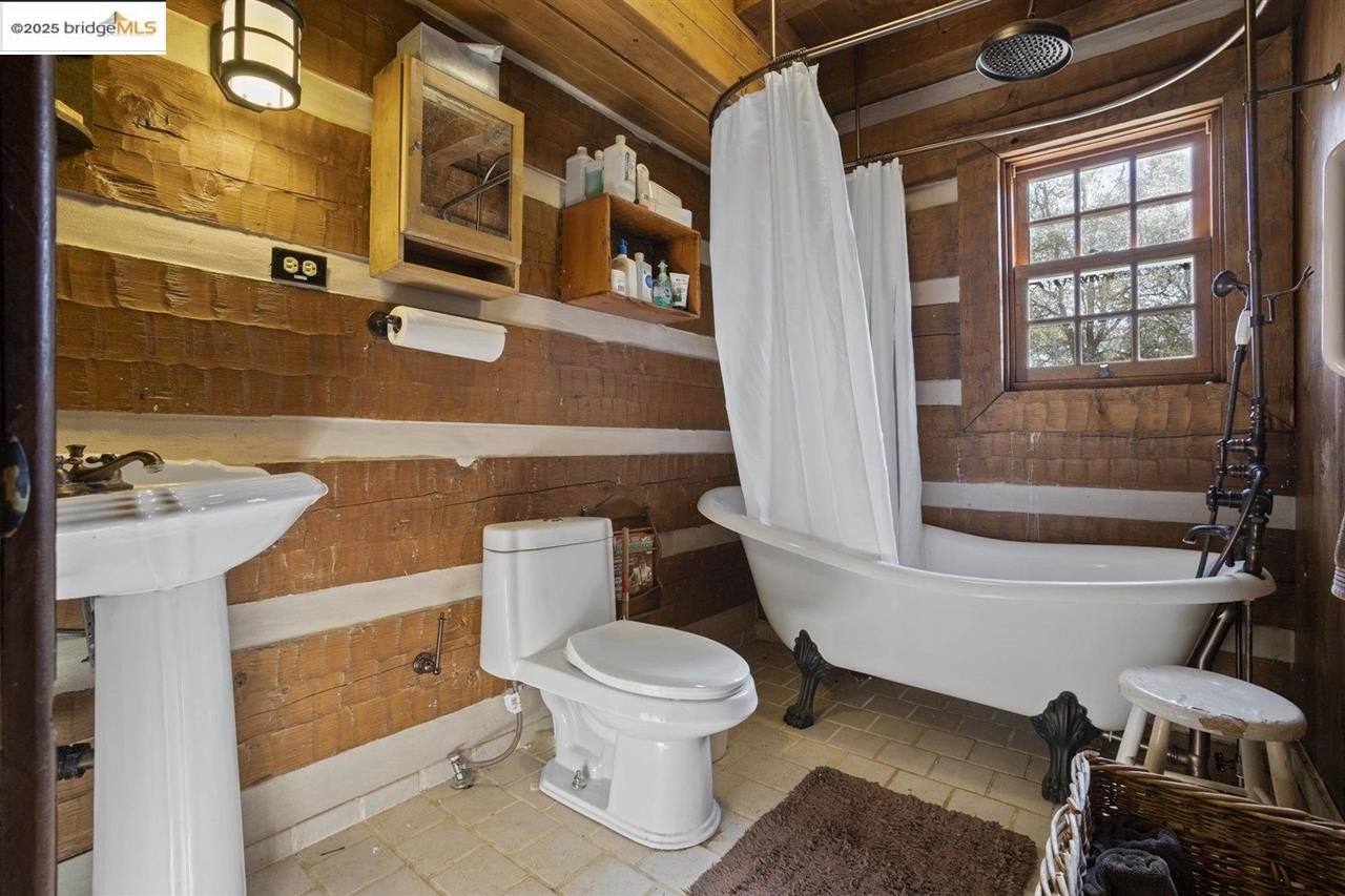 La Grange, California, 95311, United States, 3 Bedrooms Bedrooms, ,2 BathroomsBathrooms,Residential,For Sale,1982457