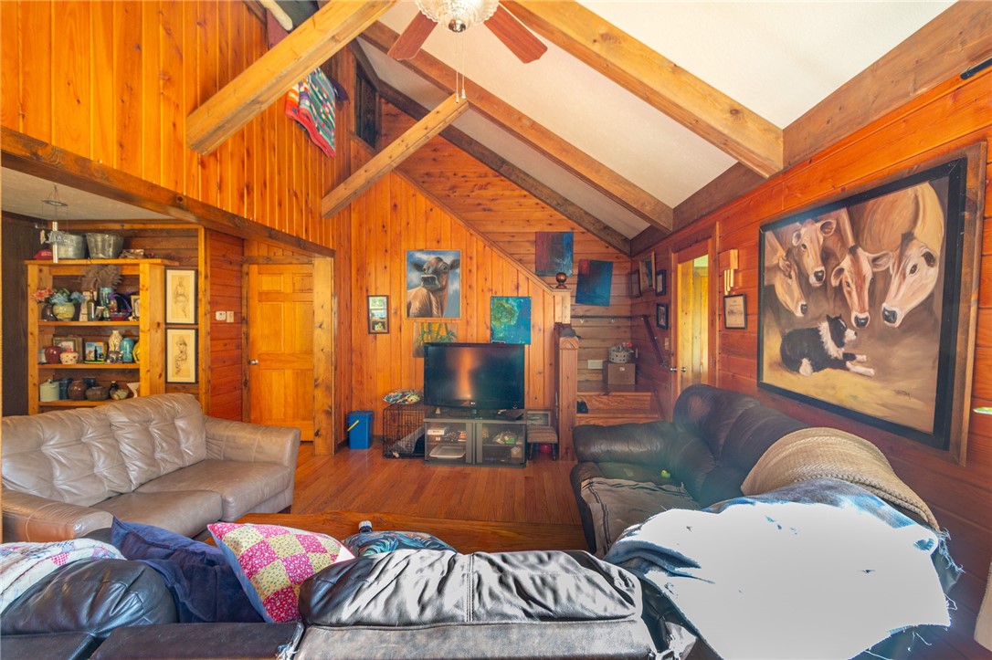 Jamestown, Pennsylvania, 16134, United States, 4 Bedrooms Bedrooms, ,3 BathroomsBathrooms,Residential,For Sale,1998073