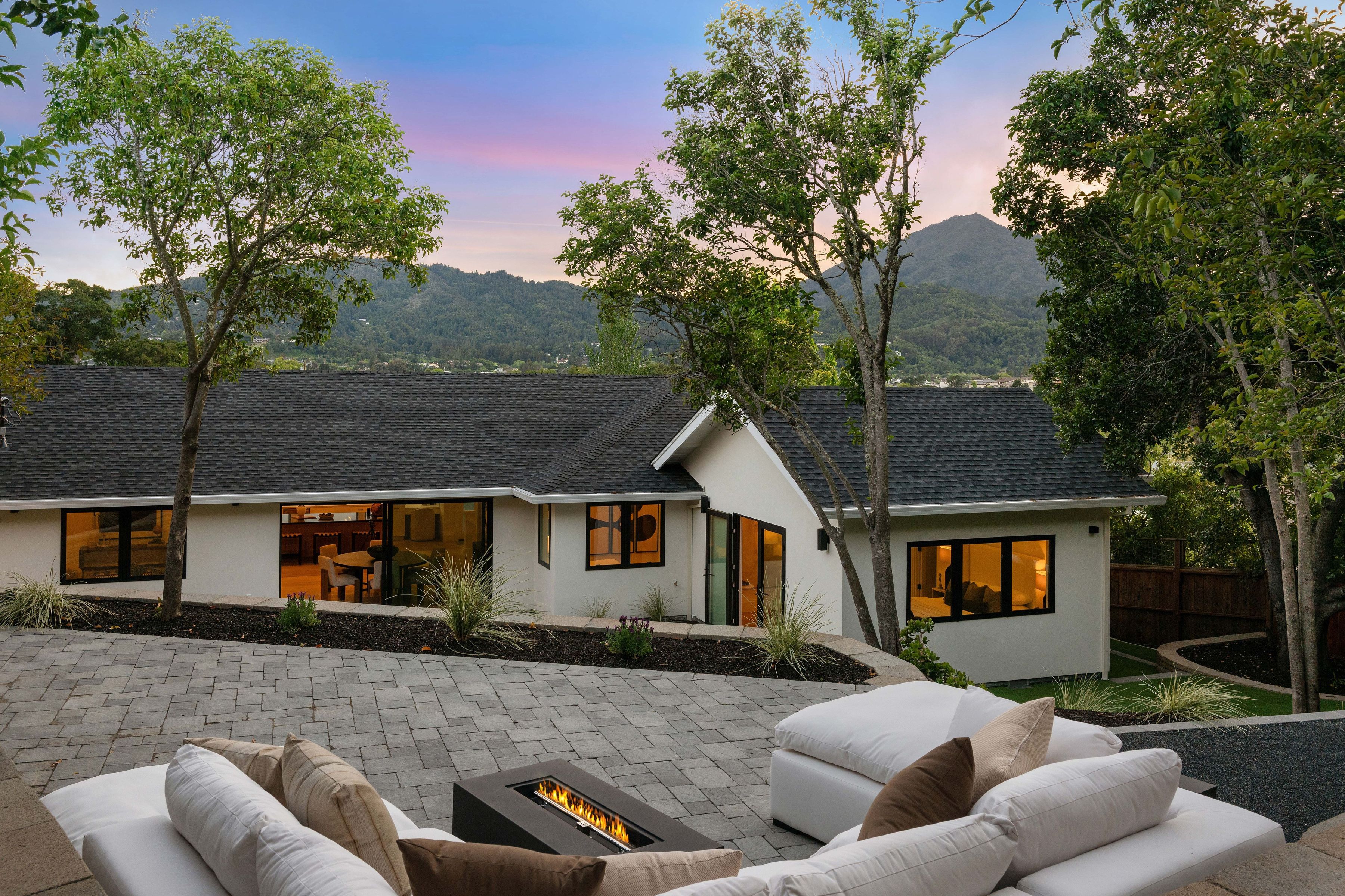  Spectacular Newly Developed Home - 物件實景