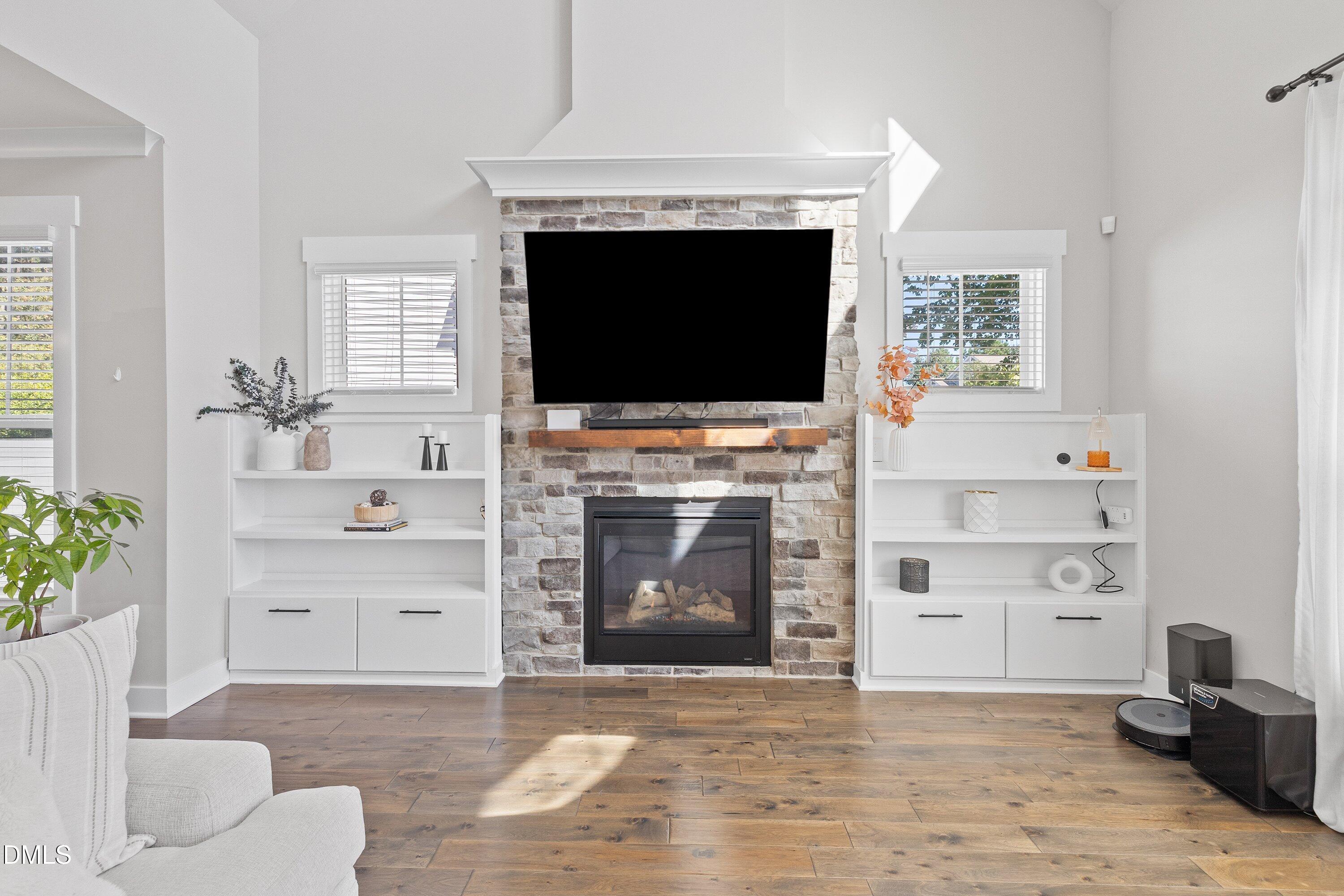 Youngsville, North Carolina, 27596, United States, 3 Bedrooms Bedrooms, ,3 BathroomsBathrooms,Residential,For Sale,1977975