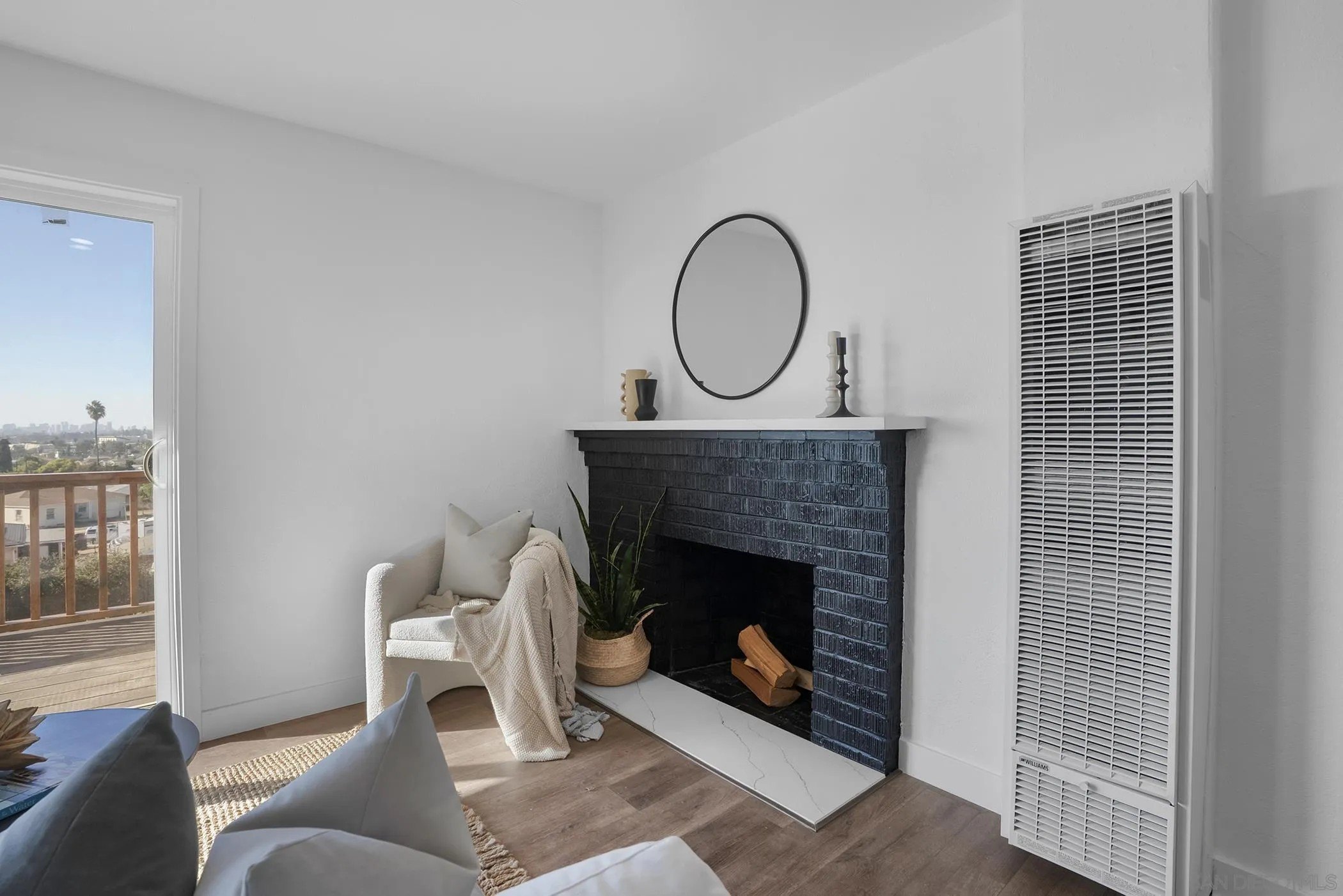 San Diego, California, 92114, United States, 3 Bedrooms Bedrooms, ,2 BathroomsBathrooms,Residential,For Sale,1991902