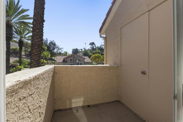 Oceanside, California, 92056, United States, 2 Bedrooms Bedrooms, ,2 BathroomsBathrooms,Residential,For Sale,1974187