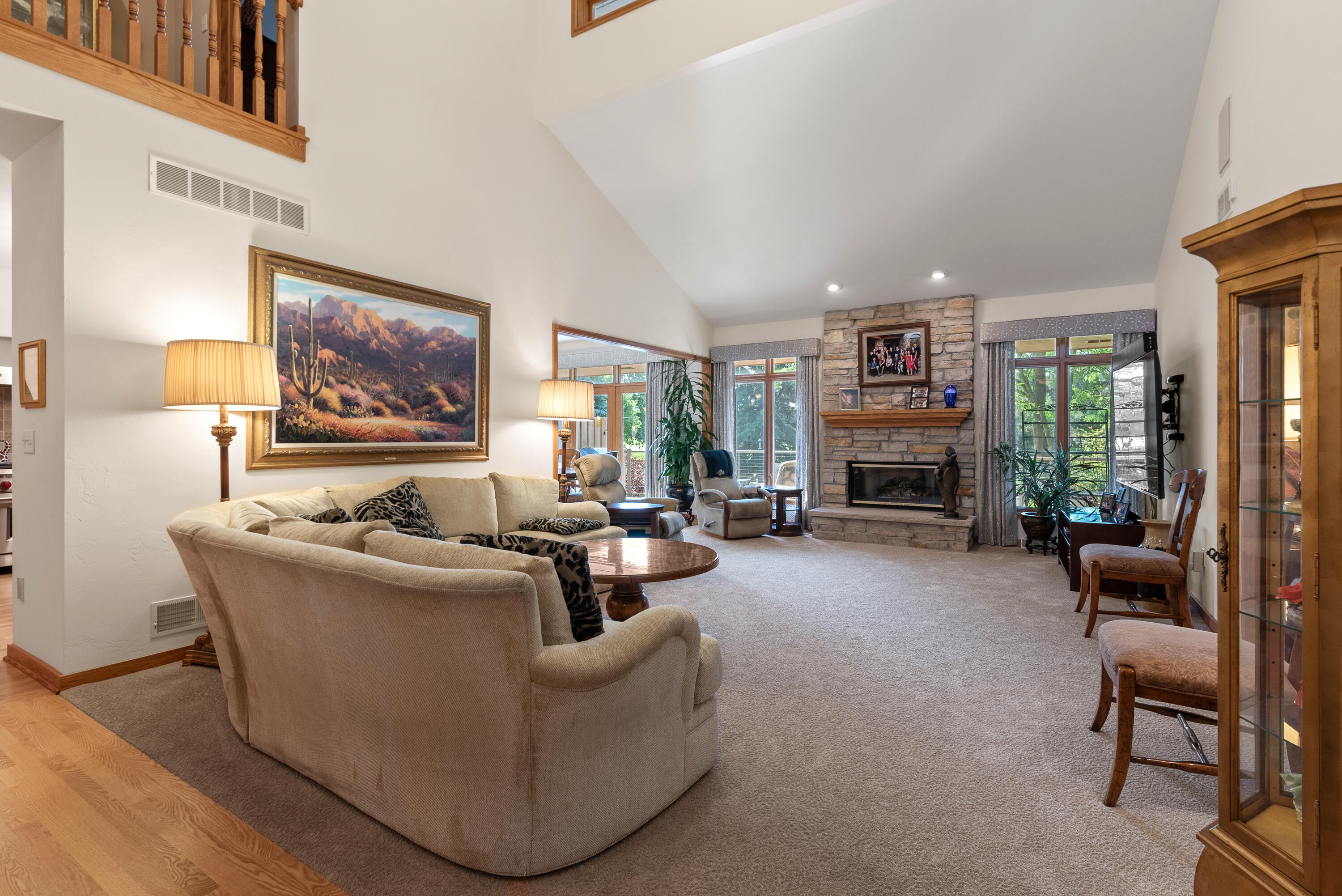 Hartland, Wisconsin, 53029, United States, 4 Bedrooms Bedrooms, ,5 BathroomsBathrooms,Residential,For Sale,1907697