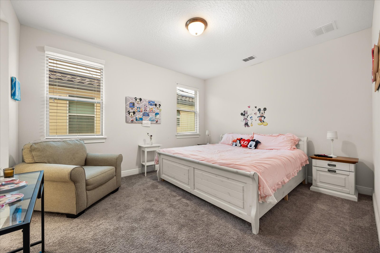 Orlando, Florida, 32836, United States, 6 Bedrooms Bedrooms, ,4 BathroomsBathrooms,Residential,For Sale,1943887