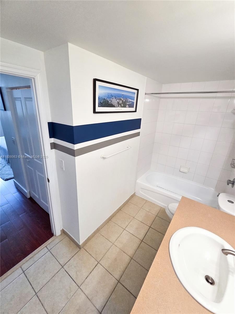 Miami, Florida, 33130, United States, 2 Bedrooms Bedrooms, ,2 BathroomsBathrooms,Residential,For Sale,1936974
