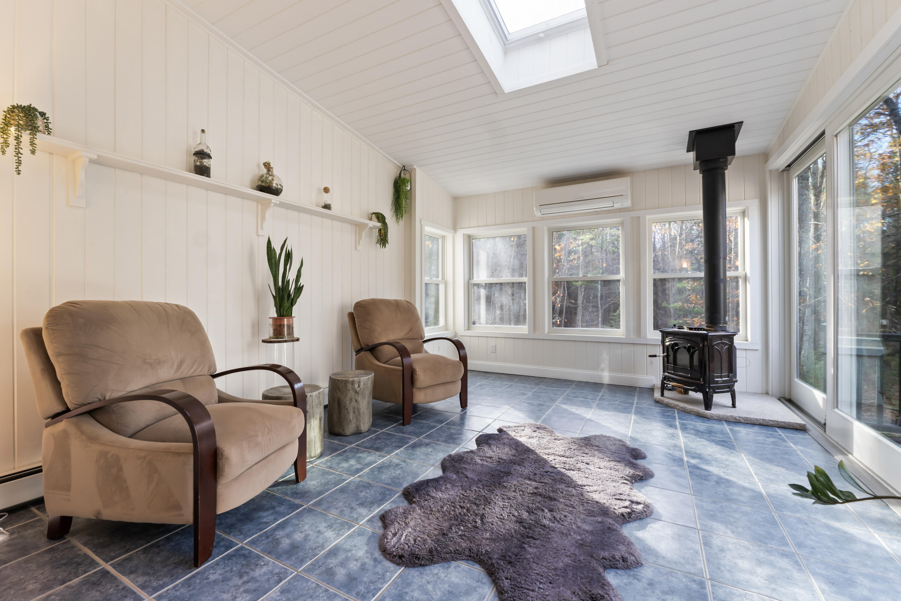Ogunquit, Maine, 03907, United States, ,4 BathroomsBathrooms,Residential,For Sale,1830801