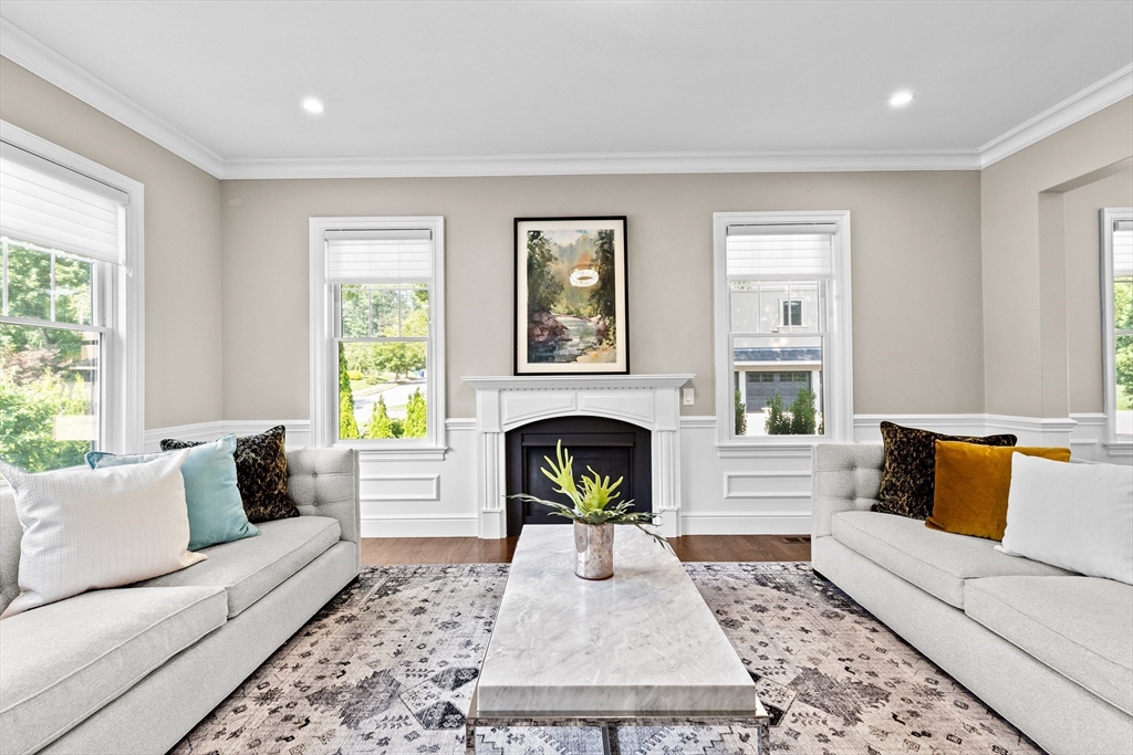 Newton, Massachusetts, 02459, United States, 6 Bedrooms Bedrooms, ,7 BathroomsBathrooms,Residential,For Sale,1918110