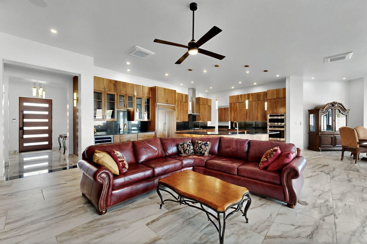 Placitas, New Mexico, 87043, United States, 3 Bedrooms Bedrooms, ,4 BathroomsBathrooms,Residential,For Sale,1903548