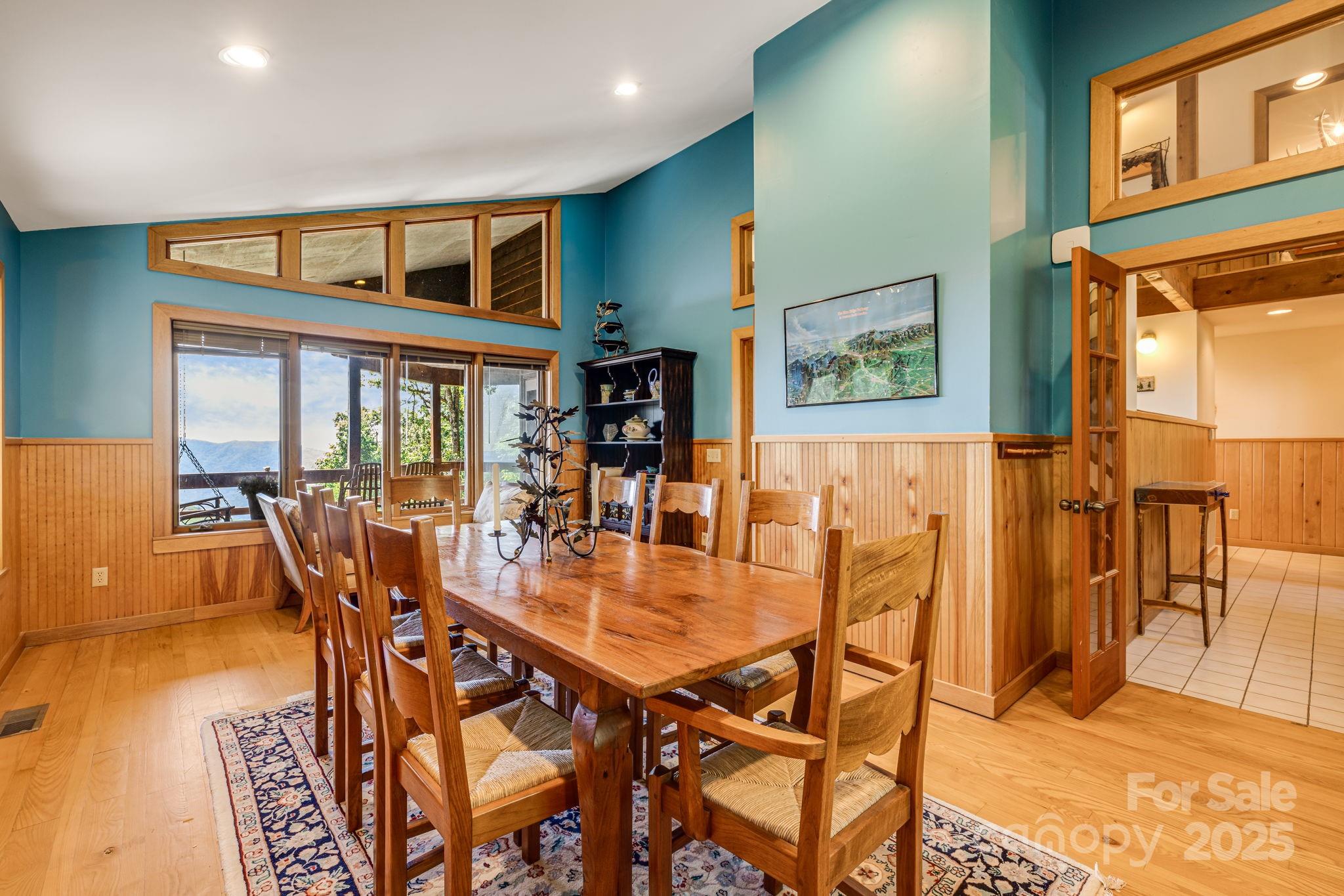 Little Switzerland, North Carolina, 28752, United States, 3 Bedrooms Bedrooms, ,3 BathroomsBathrooms,Residential,For Sale,1949808