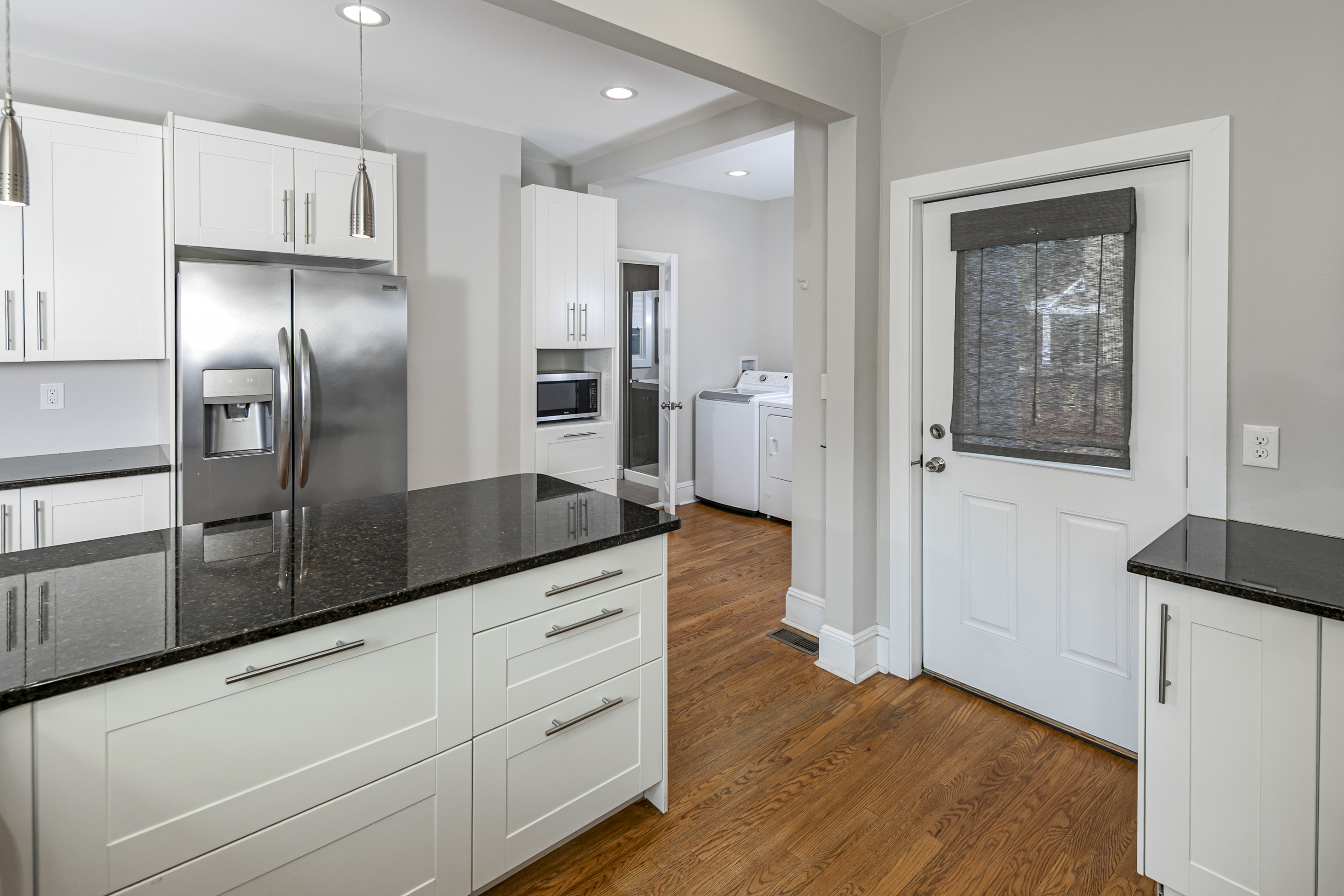  Pretty Porch, Polished Wood Floors, Prime Princeton Location - 物件實景