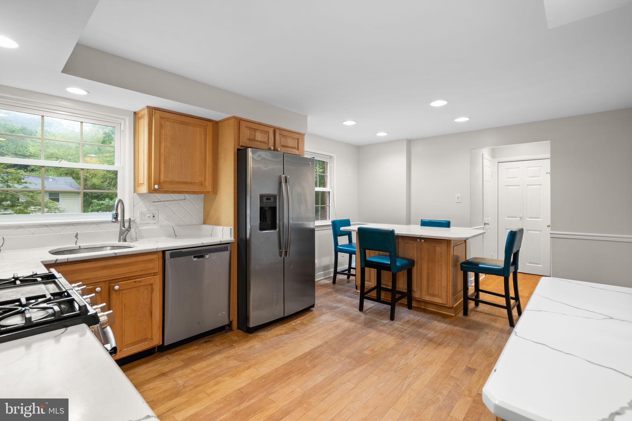 Springfield, Virginia, 22152, United States, 4 Bedrooms Bedrooms, ,4 BathroomsBathrooms,Residential,For Sale,1942783