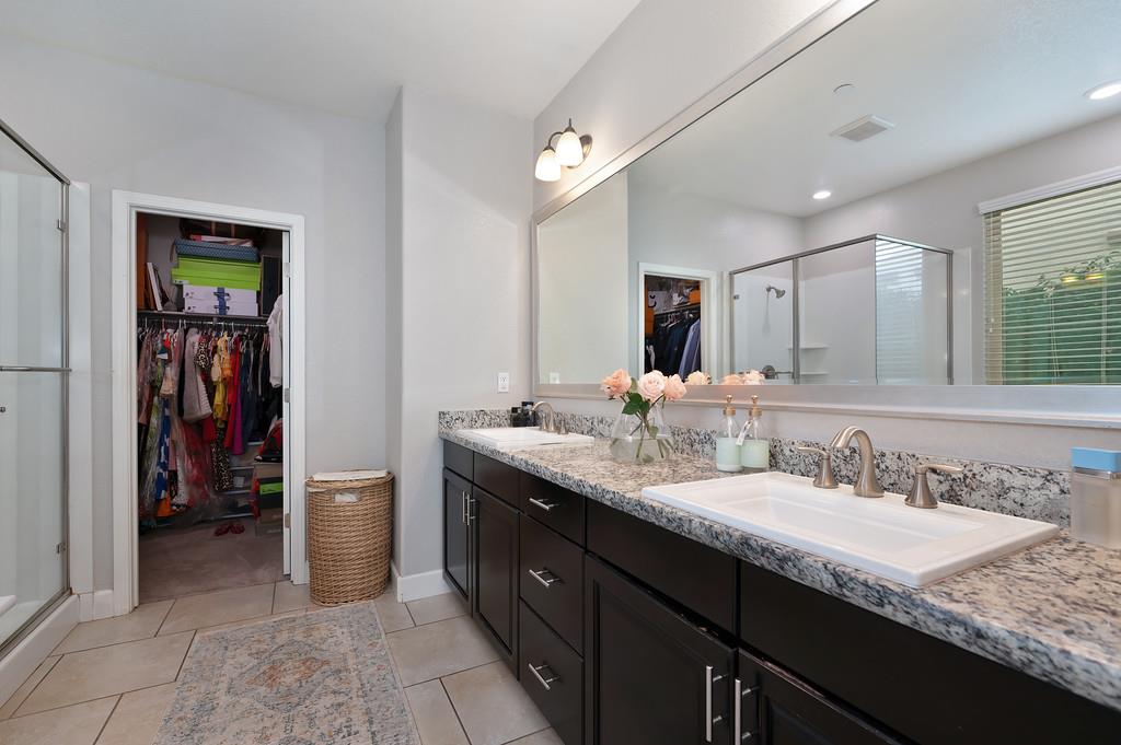 Woodland, California, 95776, United States, 3 Bedrooms Bedrooms, ,2 BathroomsBathrooms,Residential,For Sale,1989380