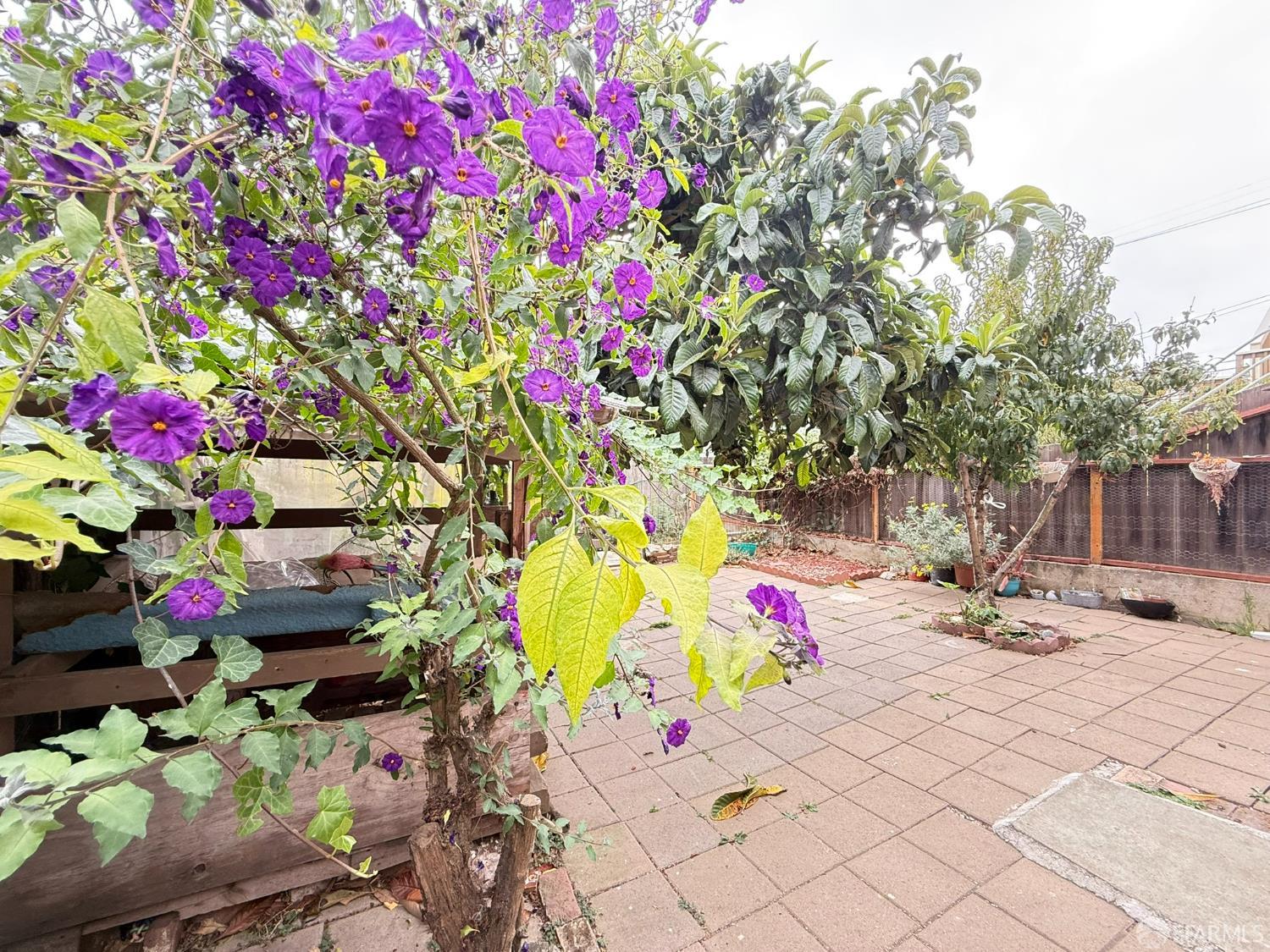 San Francisco, California, 94134, United States, 2 Bedrooms Bedrooms, ,1 BathroomBathrooms,Residential,For Sale,1935343