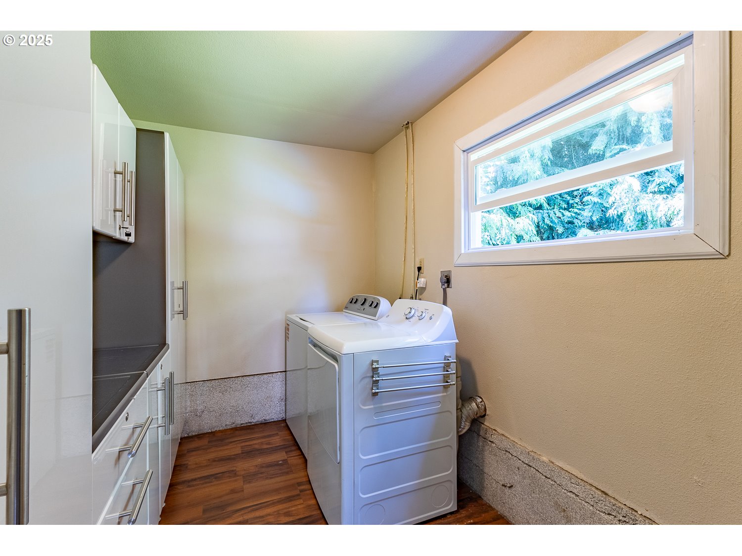 Vancouver, Washington, 98663, United States, 3 Bedrooms Bedrooms, ,1 BathroomBathrooms,Residential,For Sale,1846547